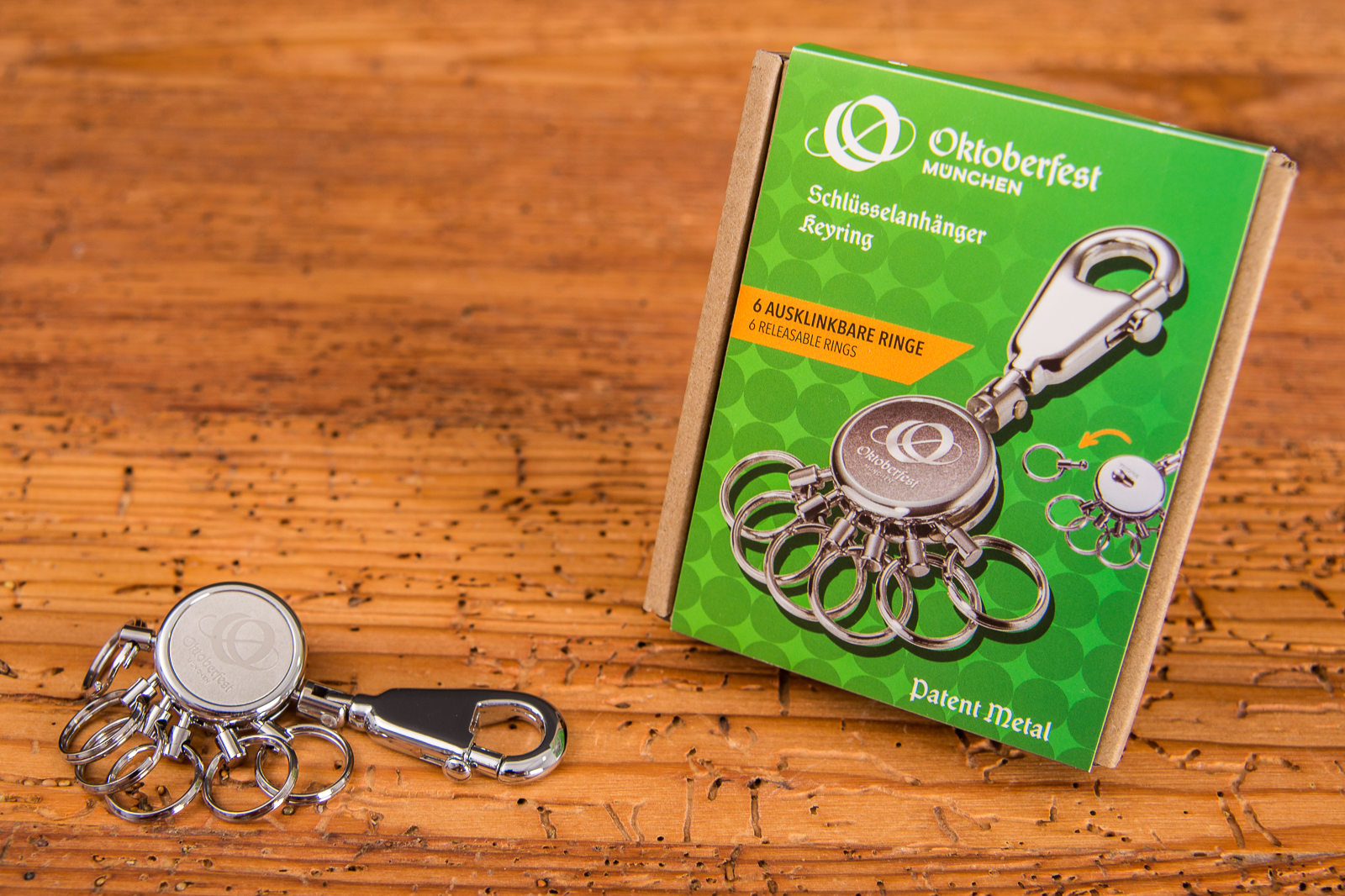 Praktischer Schl&uuml;sselanh&auml;nger von Troika mit 6 ausklinkbaren Schl&uuml;sselringen. Das offizielle Oktoberfestlogo ist in der Mitte graviert. 