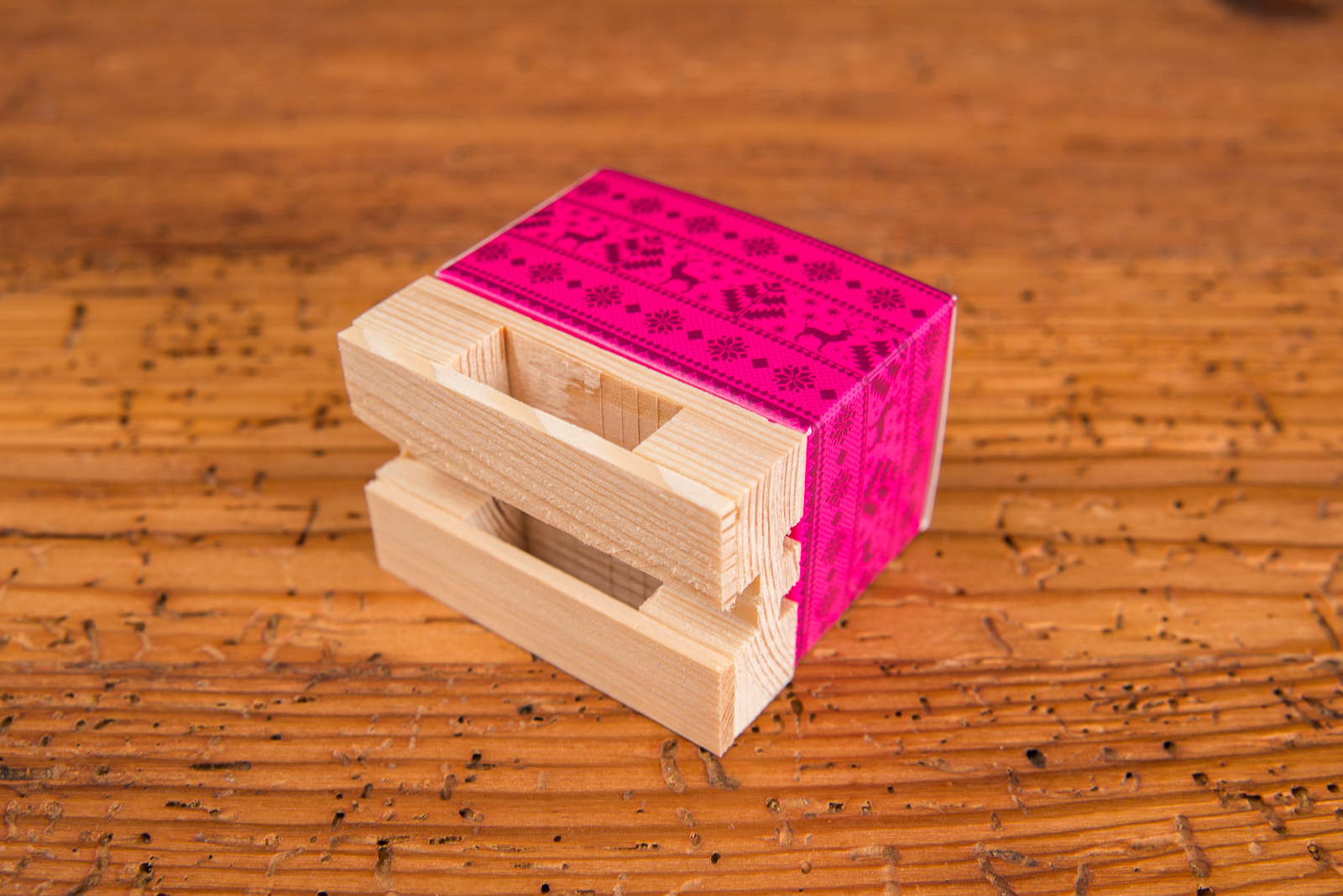 Mini-Palette klein von Unten fotografiert