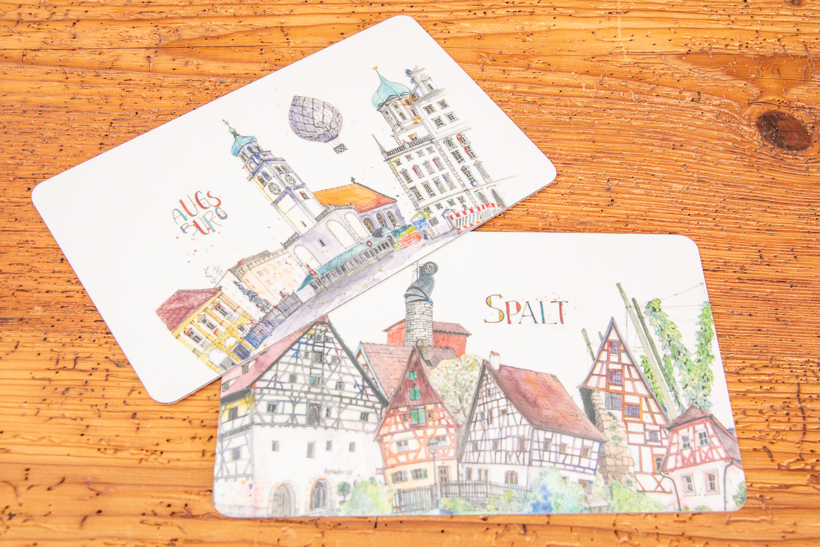 Zwei Ricolor Brettchen mit Bild Bedruckung als Werbemittel.