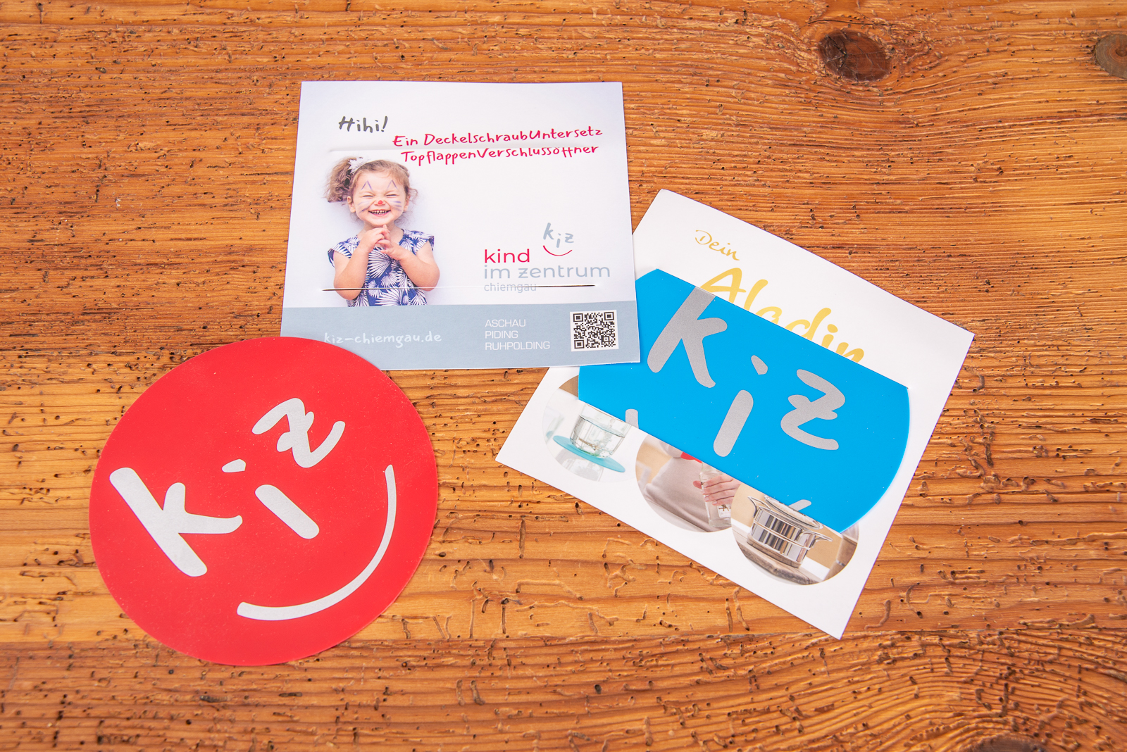 Zwei Topflappen Aladin mit Logodruck als Werbeartikel.