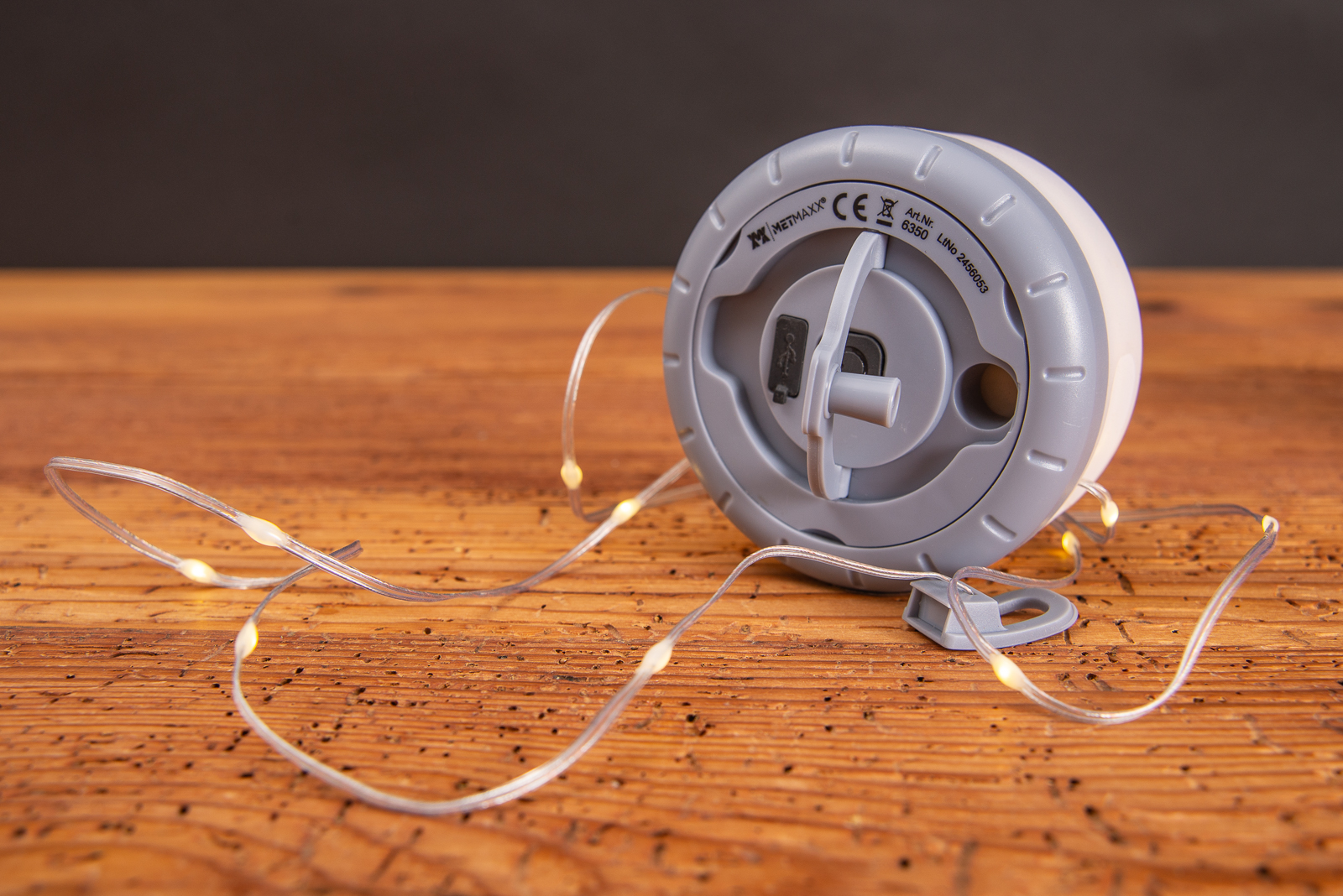 Wiederaufladbares Campinglicht mit integrierter Lichterkette und verschiedenen Lichtmodi