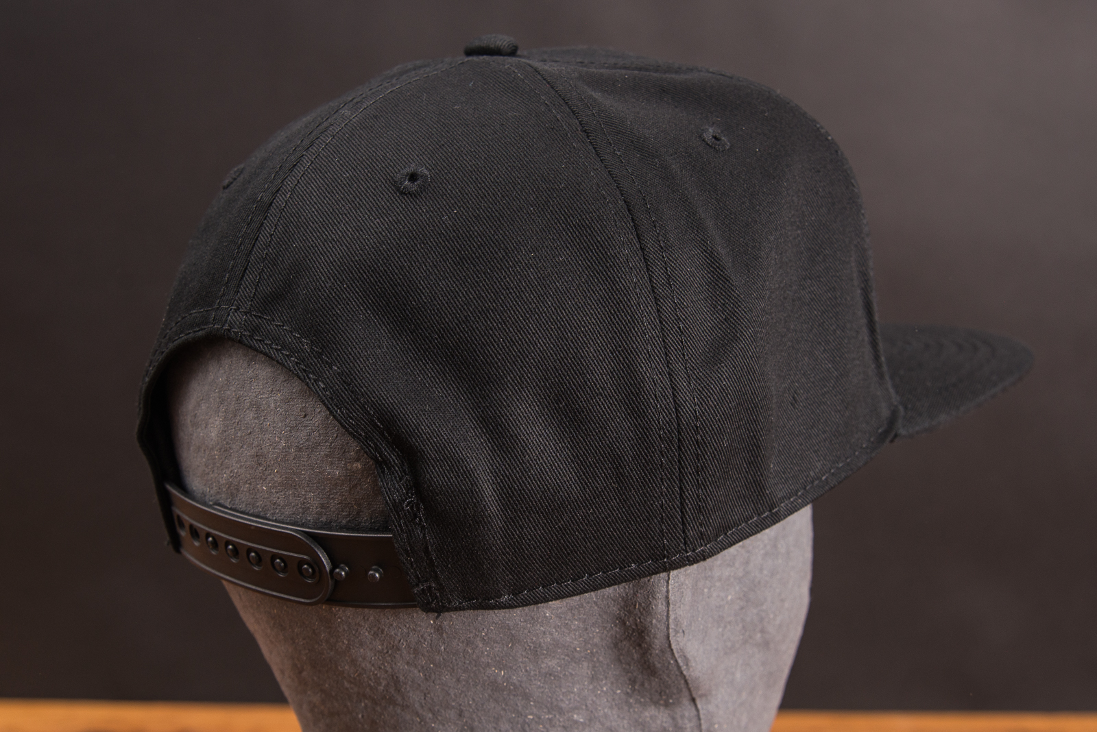 Verschluss Snapback-Cap in Schwarz 