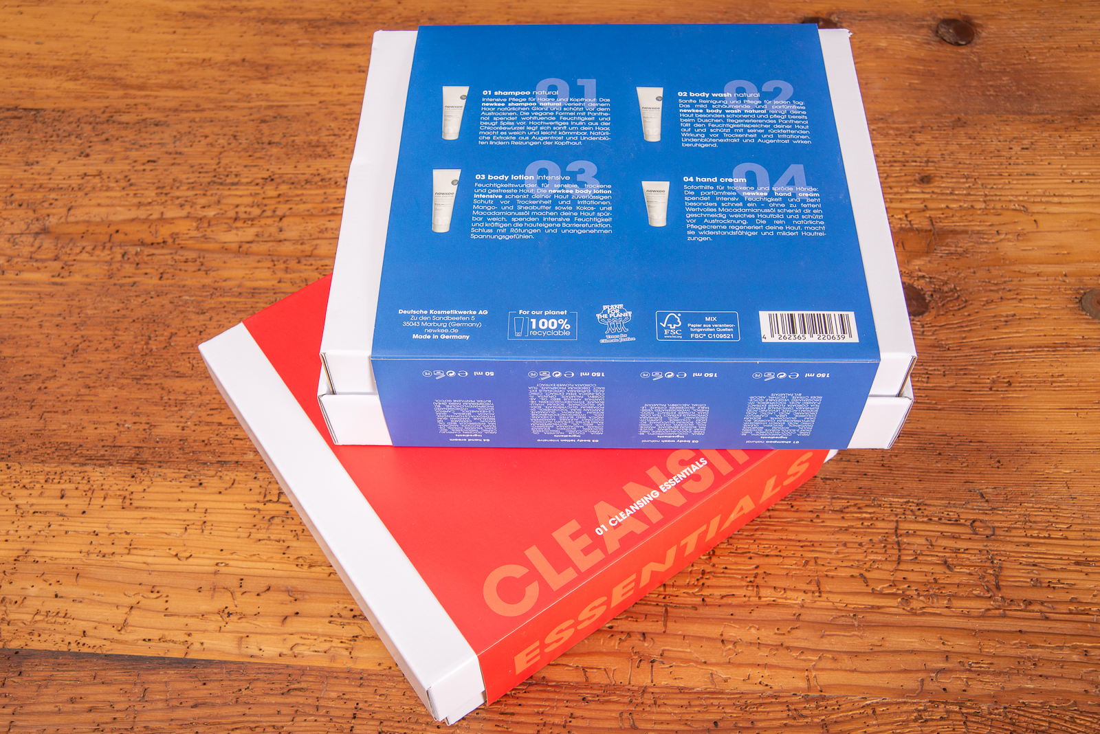 Neues newkee cleansing set als nachhaltiges Werbegeschenk mit Ihrem Logo auf Banderole und Inhaltsbeschreibung auf der R&uuml;ckseite