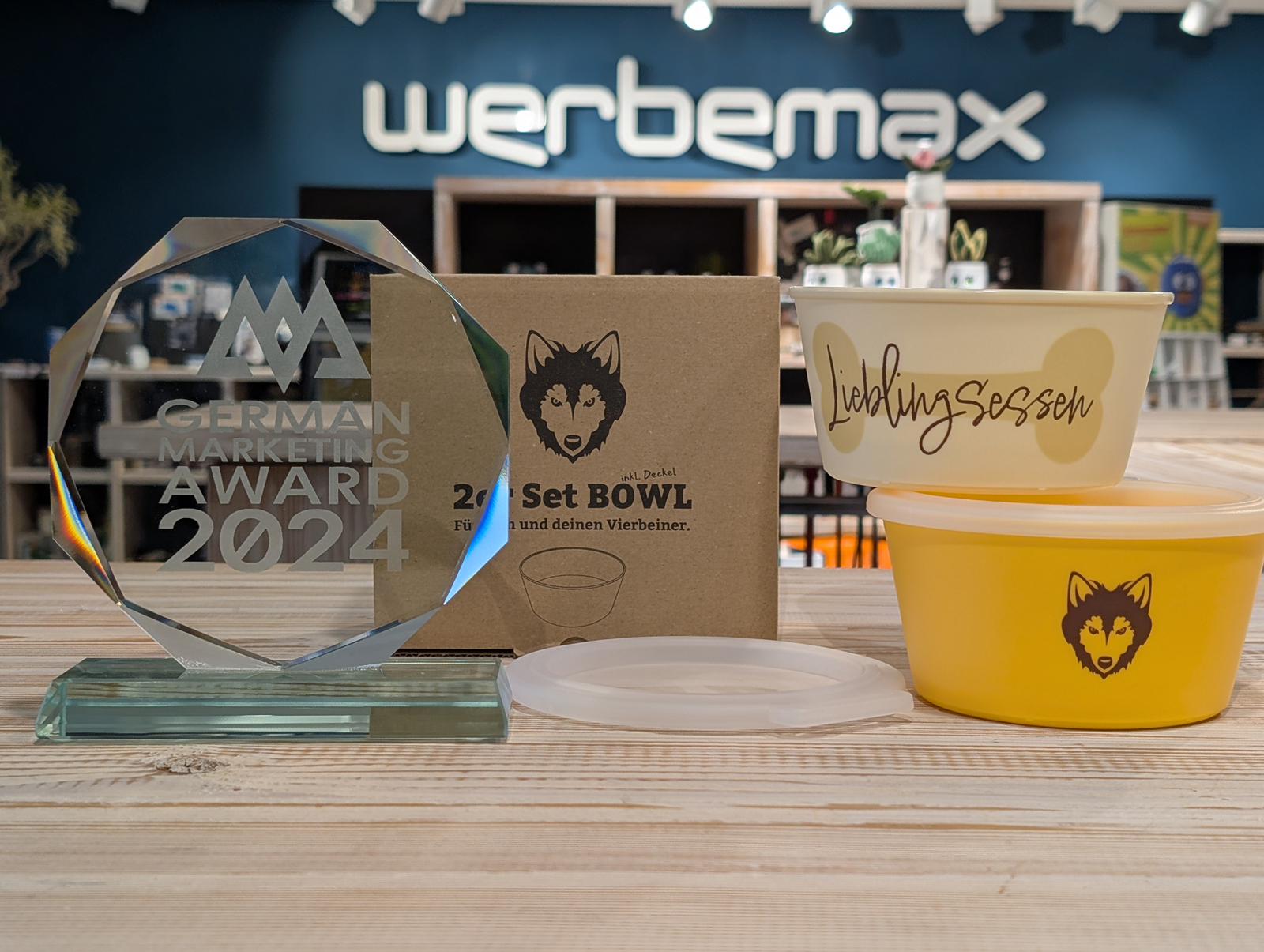 German Marketing Award, koziol 2-er Set BOWL mit Lieblingsessen Aufdruck und Wolfsblut Logo.