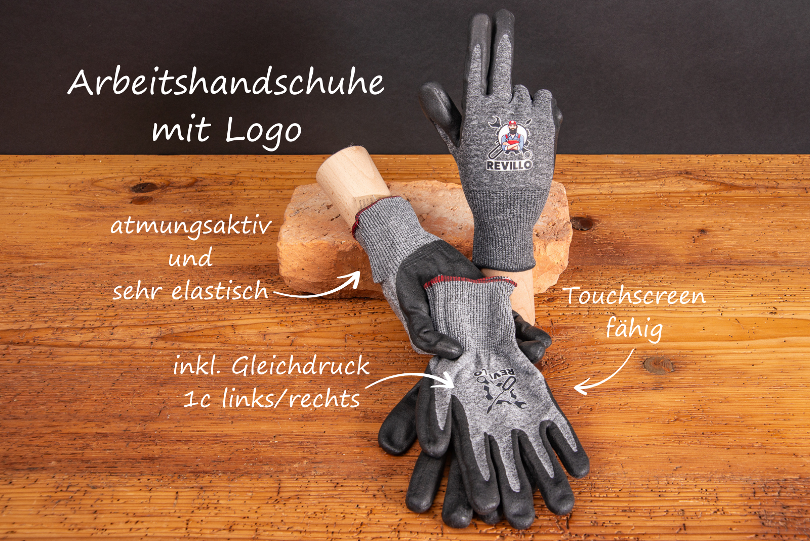 Arbeitshandschuhe mit Logodruck als Werbemittel auf Holztisch.