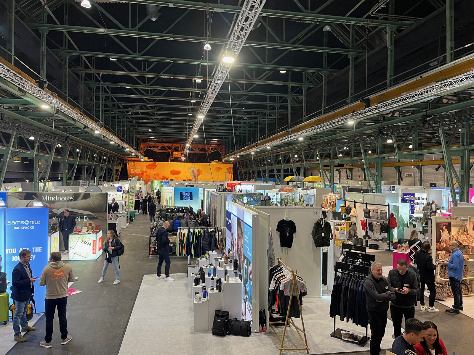 WerbeWelt 2025 mit verschiedenen Ausstellern im Zenith