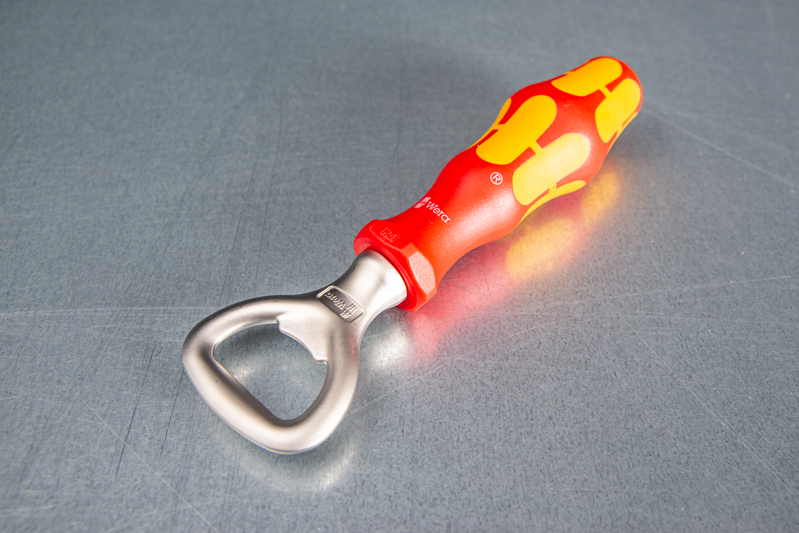 Rot-gelber Werkzeug Flaschen&ouml;ffner von Wera mit Ihrem Logo
