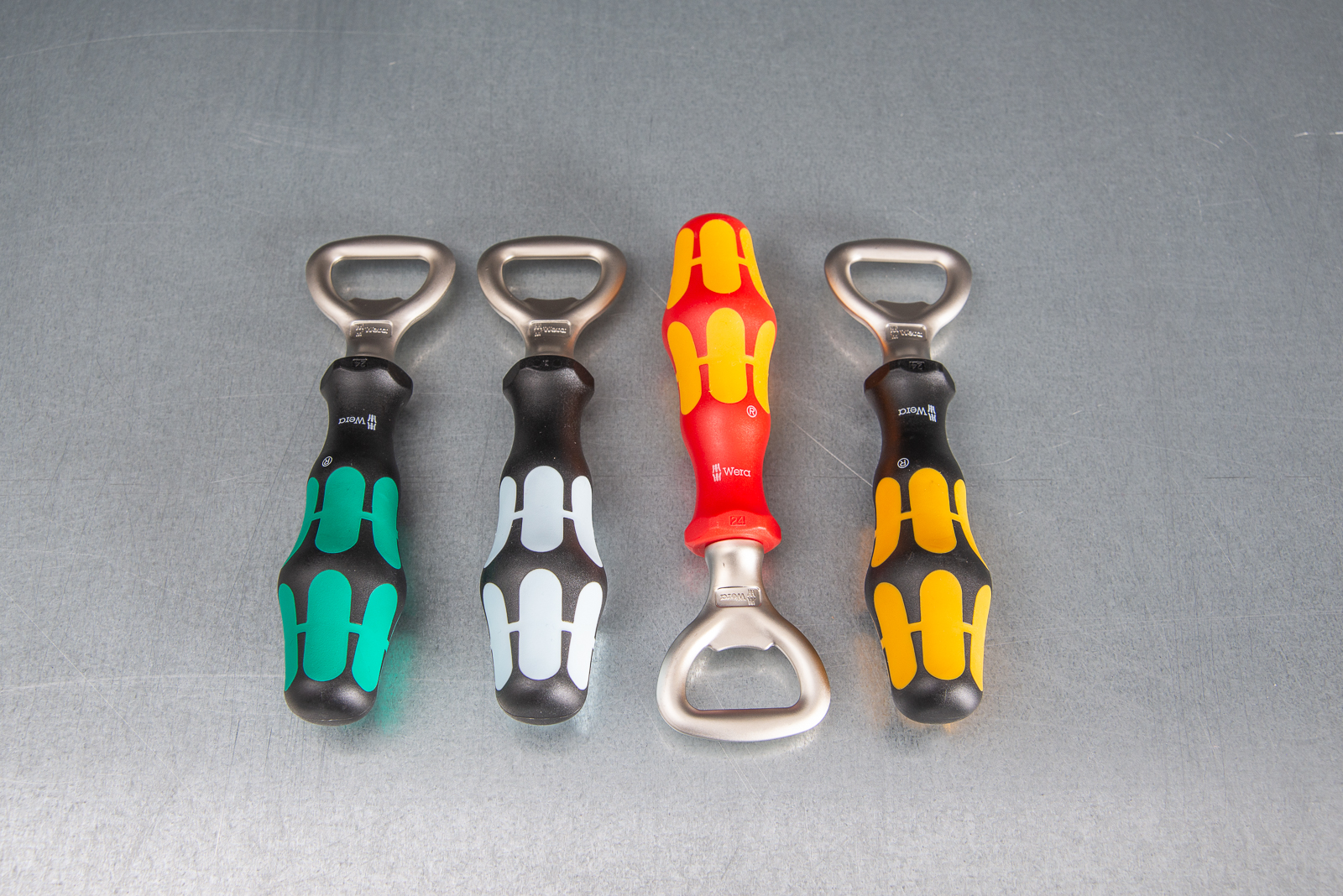 Hochwertiges Werbegeschenk f&uuml;r M&auml;nner - der Wera Flaschen&ouml;ffner mit Logo in 4 Farben