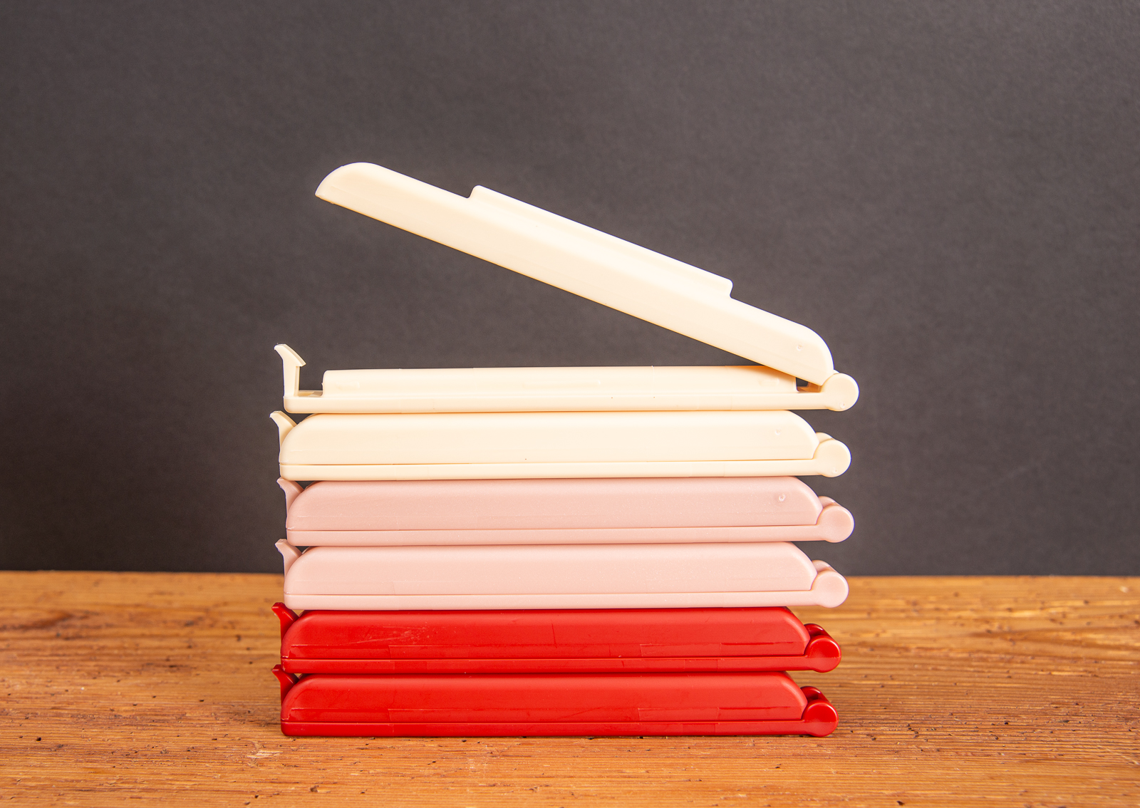 Robuste T&uuml;tenclips Daclipa by Jell in Rot, Rosa und Creme