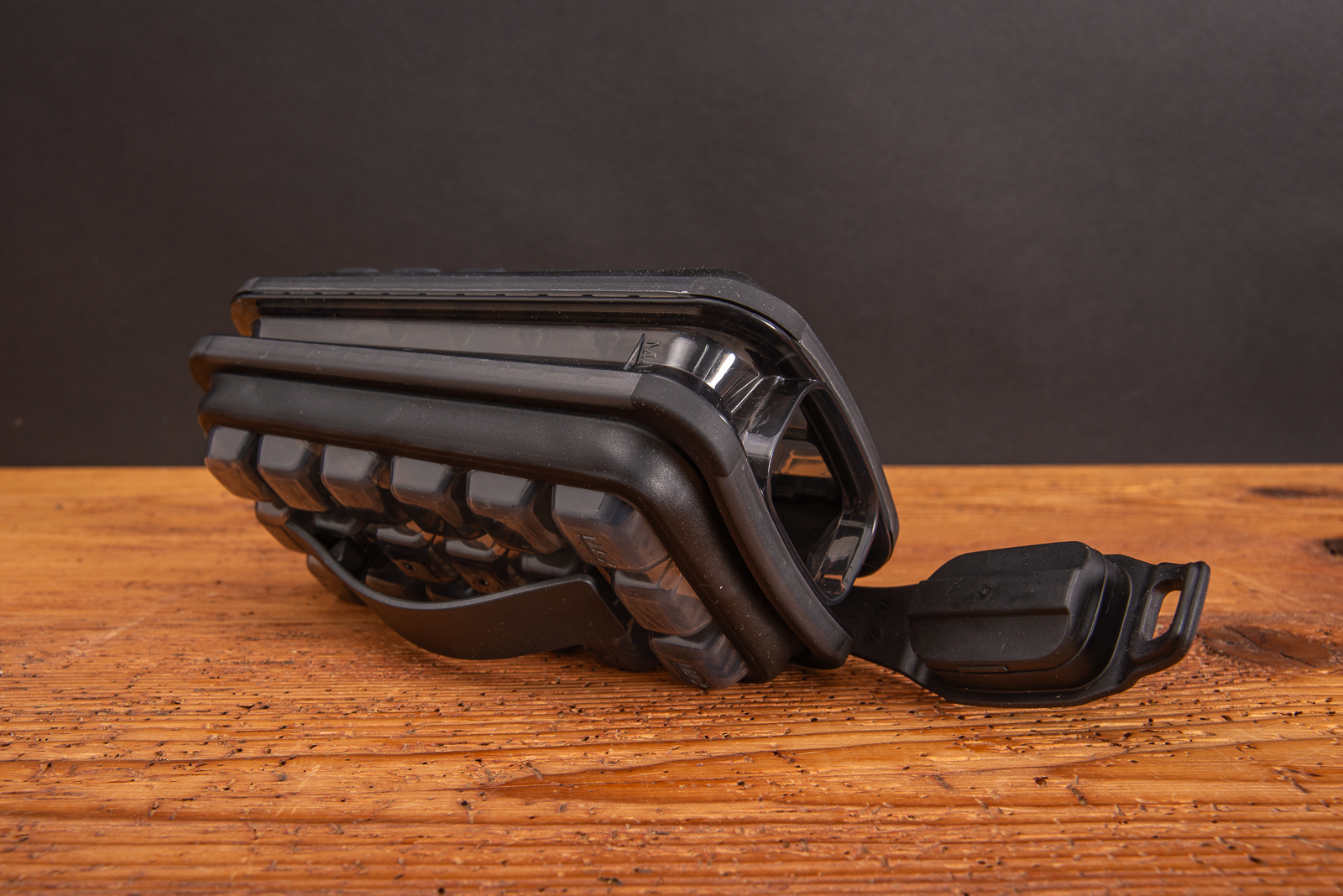 Icebreaker Pop Eisw&uuml;rfelbox schwarz ge&ouml;ffneter Beh&auml;lter als Incentiv f&uuml;r Entscheider oder als Pr&auml;mienartikel