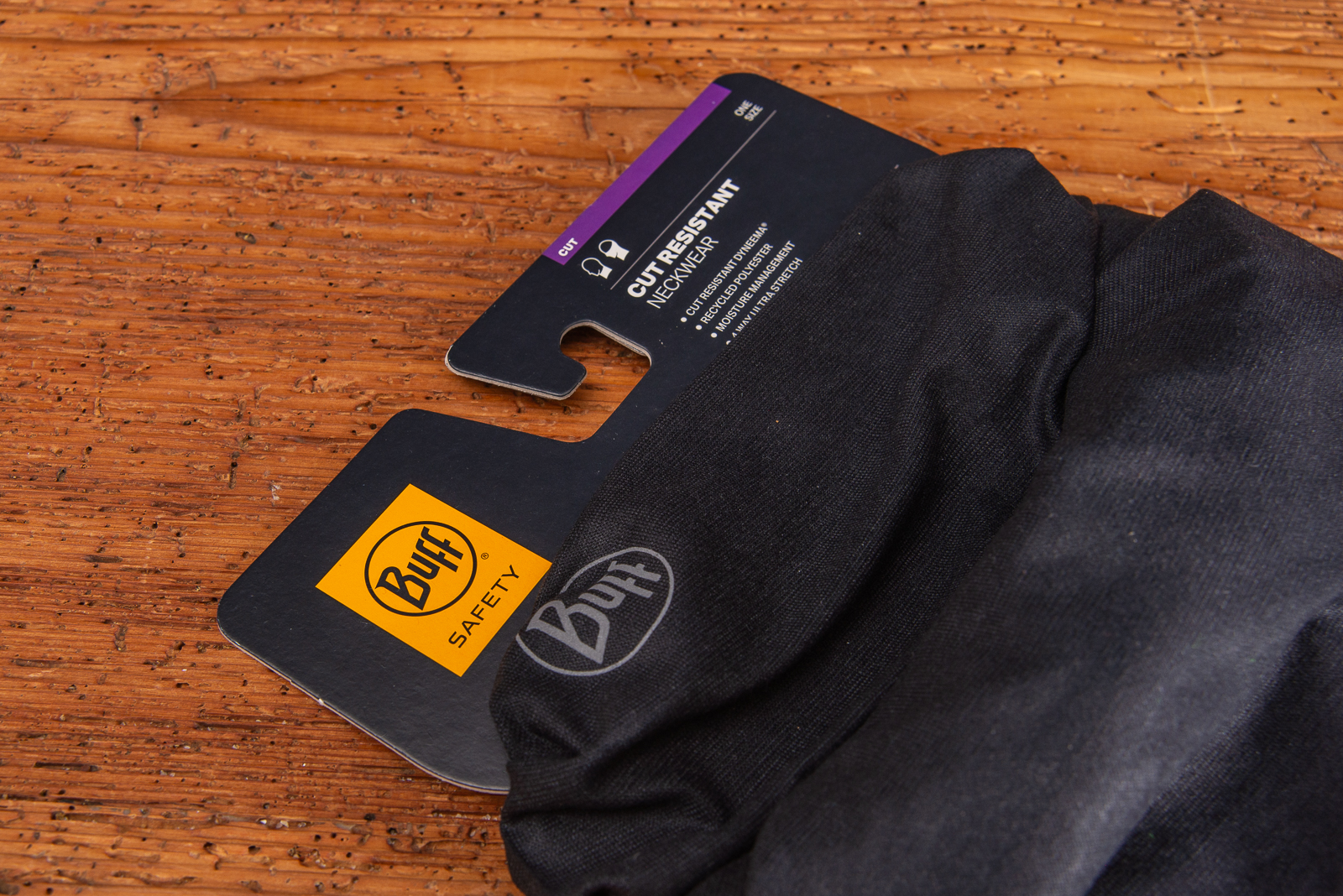 BUFF Safety Cut Resistant Schlauchschal in Schwarz &ndash; schnittfest, atmungsaktiv und elastisch f&uuml;r den Einsatz in Industrie, Bau und Handwerk.