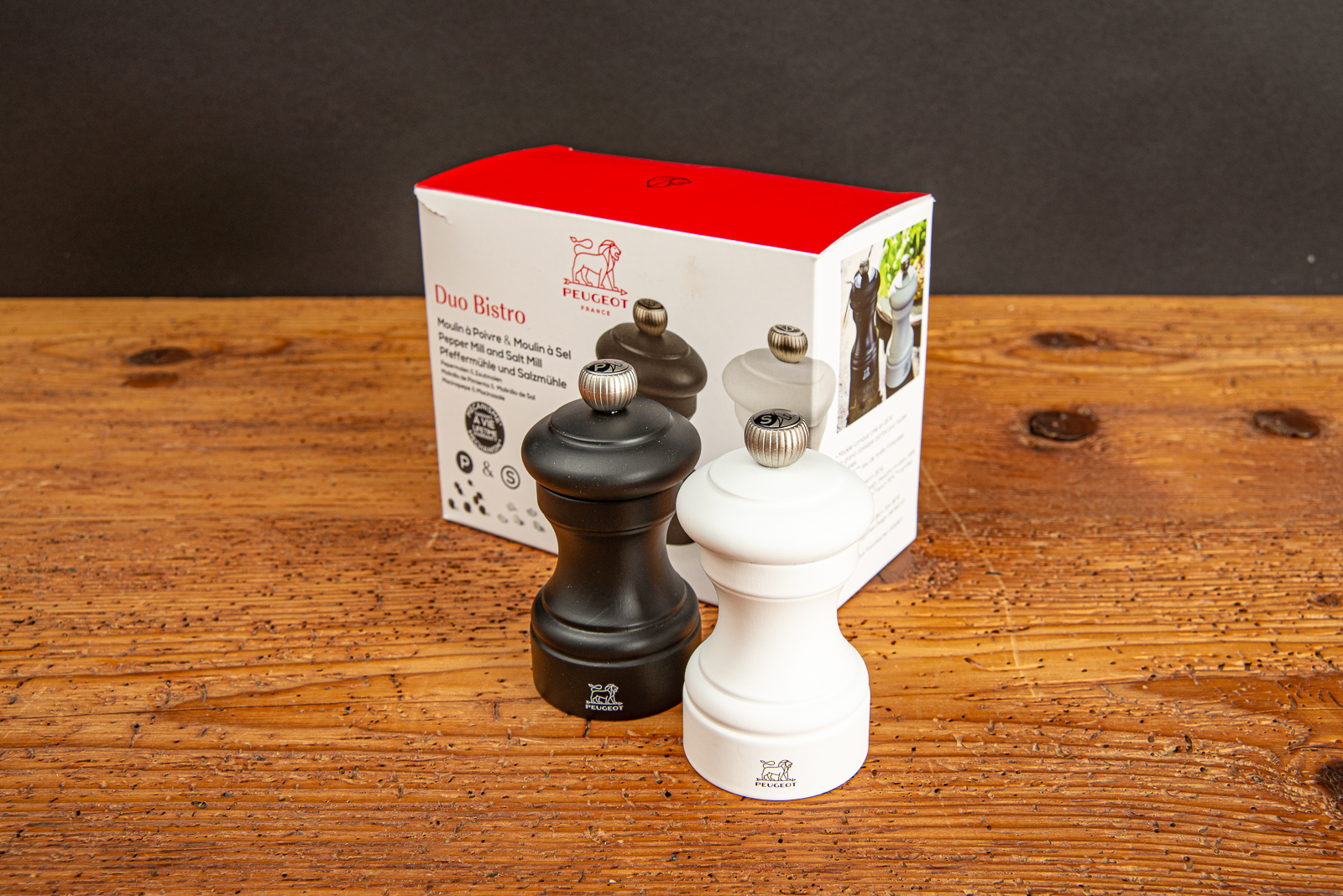 Elegant und edel pr&auml;sentieren sich die Salz- und Pfefferm&uuml;hle von Peugeot. Als edles Set mit Ihrem Logo als Mitarbeitergeschenk erh&auml;ltlich. 