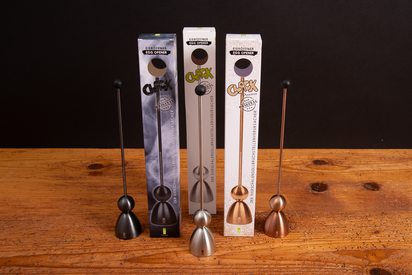 Clack Eier&ouml;ffner von take2 in Schwarz, Edelstahl und Ros&eacute;gold mit Originalverpackung &ndash; stylisches Fr&uuml;hst&uuml;ckszubeh&ouml;r Made in Germany.