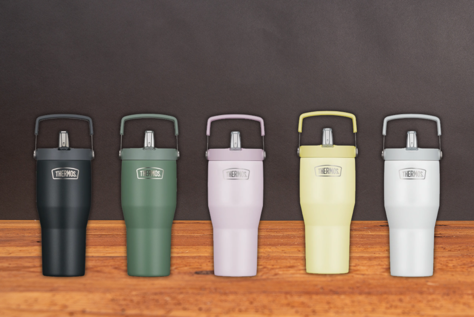 Thermos Refreshing Series Thermobecher mit Flip Straw in verschiedenen Farben als Werbeartikel.