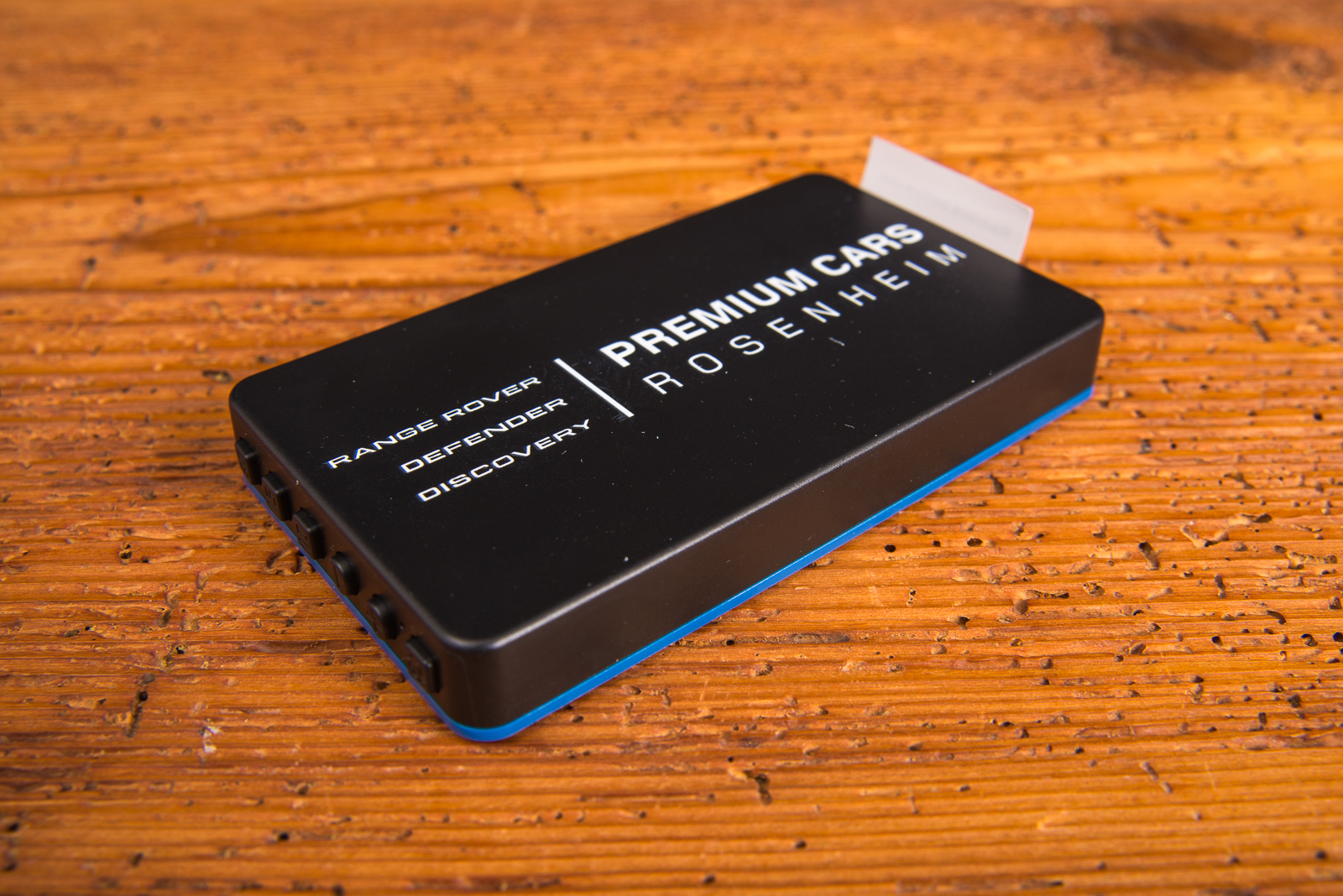 R&uuml;ckseite der digitalen Parkscheibe Parkw&auml;chter V2 &ndash; mit individueller Werbefl&auml;che f&uuml;r Logos und Botschaften Ihrer Marke