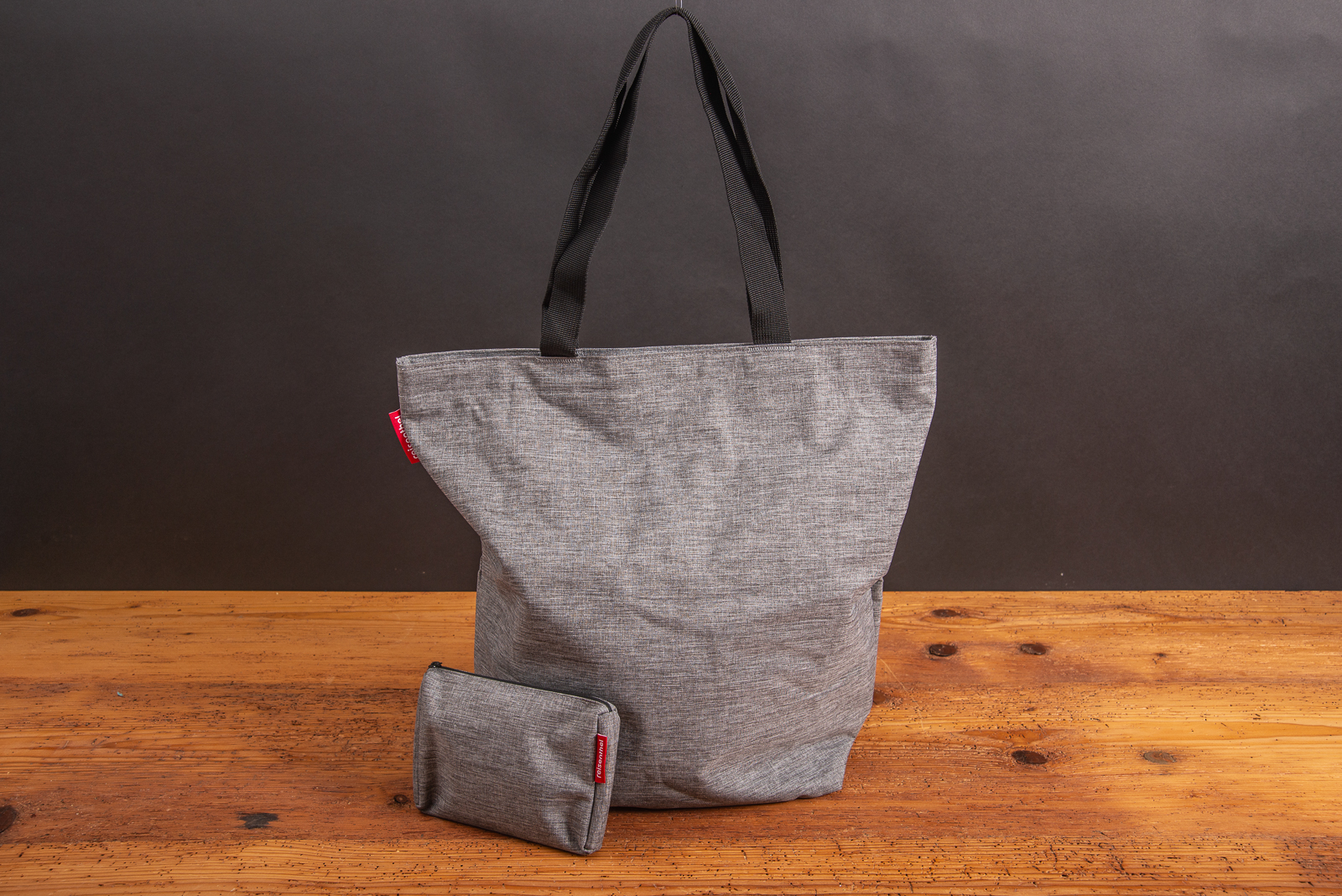 Reisenthel Cityshopper 2 Set Twist Silver mit passendem Pocketcase &ndash; praktisches Werbegeschenk.