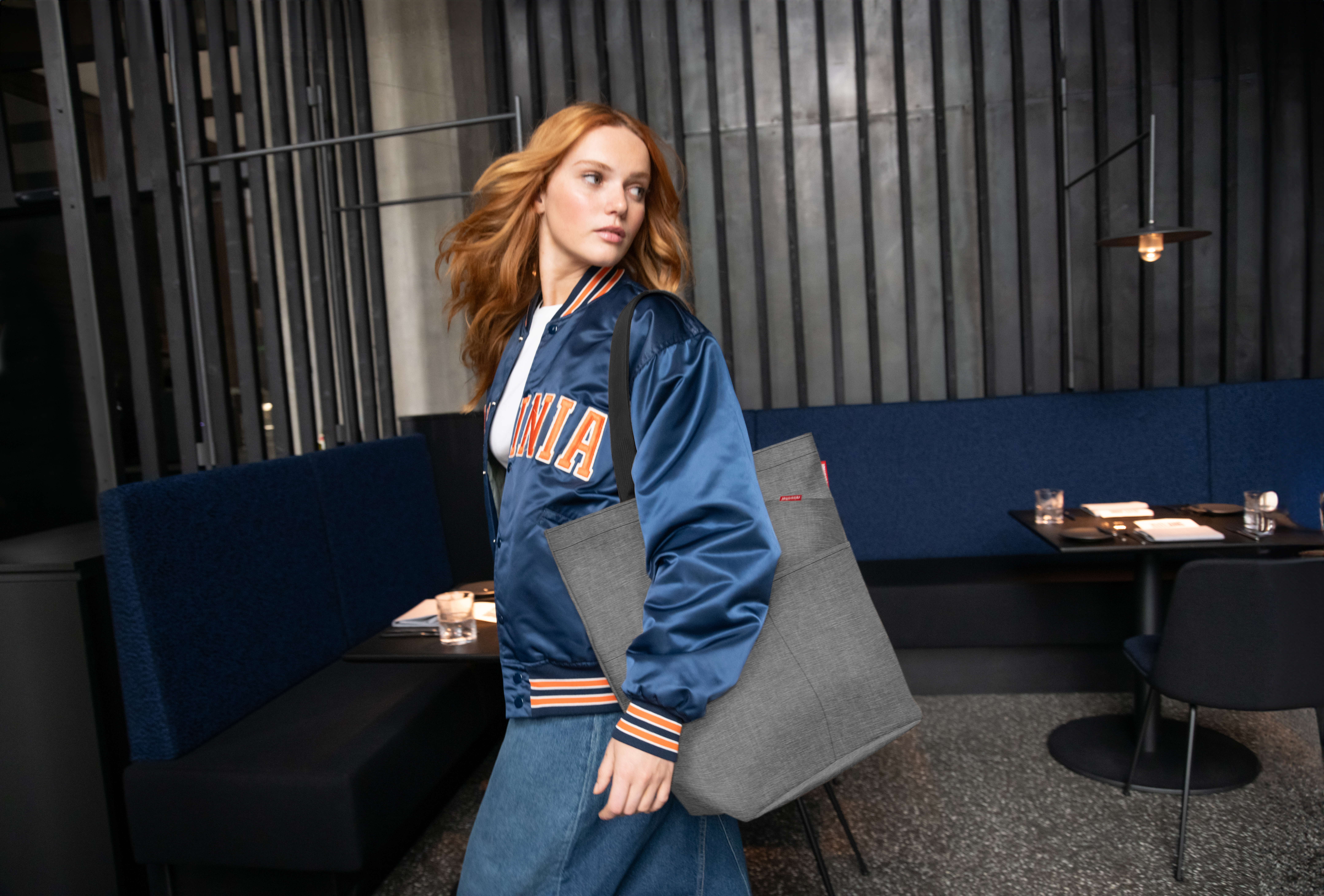 Reisenthel Cityshopper 2 Twist Silver &ndash; elegante Einkaufstasche im trendigen Freizeit-Look.