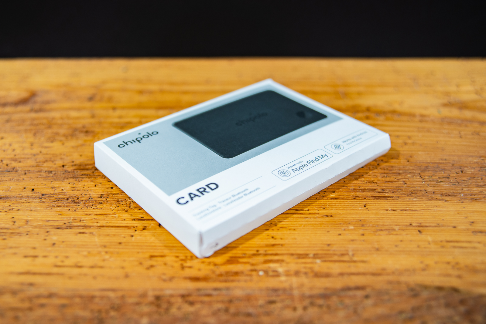 Chipolo Card wiederaufladbarer Tracker mit Smartphone-Anbindung &ndash; schlankes Werbegeschenk in Werbekartonage.