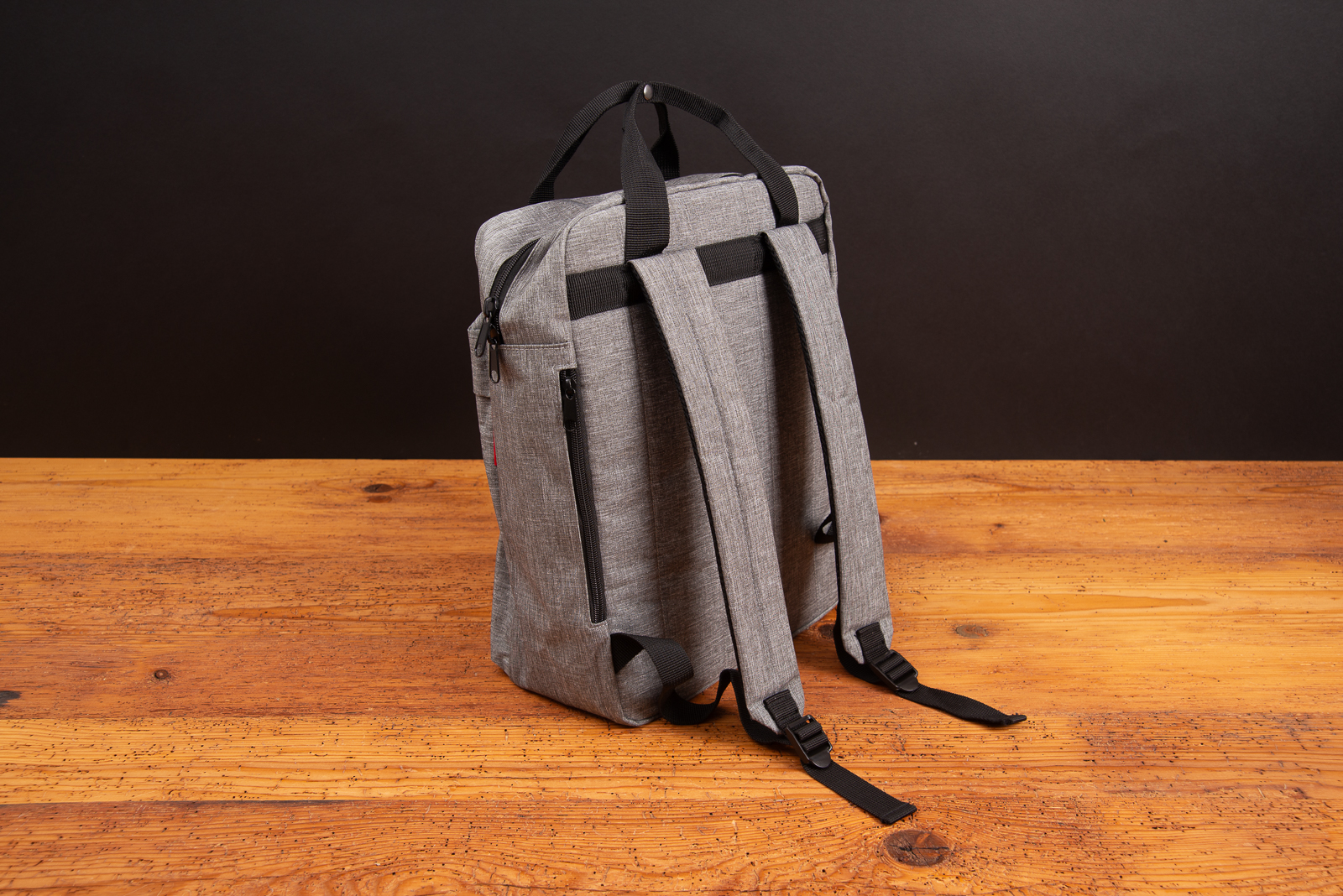 reisenthel Rucksack twist silver &ndash; eleganter Business-Rucksack mit Schultergurten als hochwertiges Werbegeschenk und Mitarbeitergeschenk