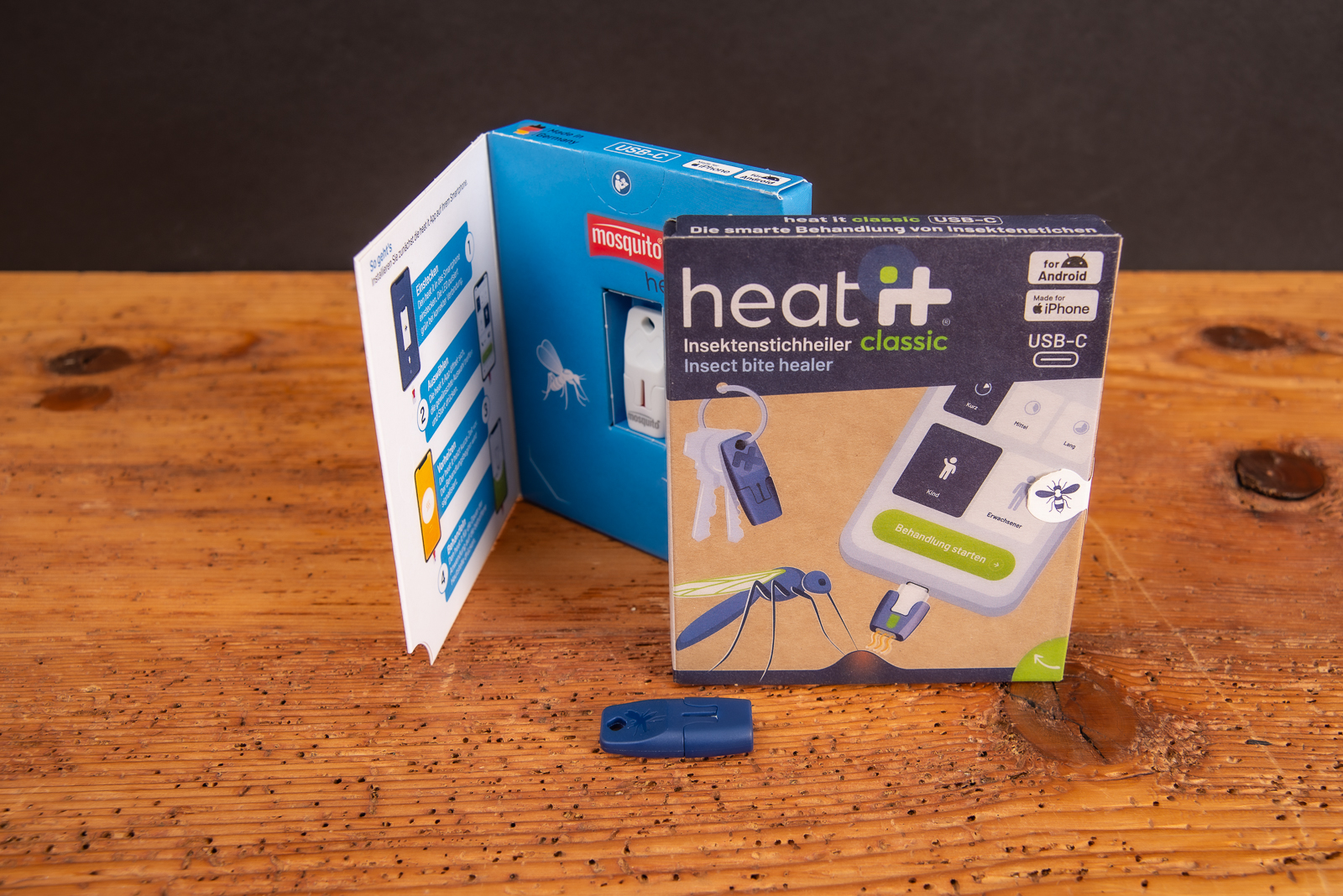 heat it Insektenstichheiler in Blau mit Gravurfl&auml;che &ndash; praktisches Outdoor-Gadget als hochwertiges Werbegeschenk mit Logo.