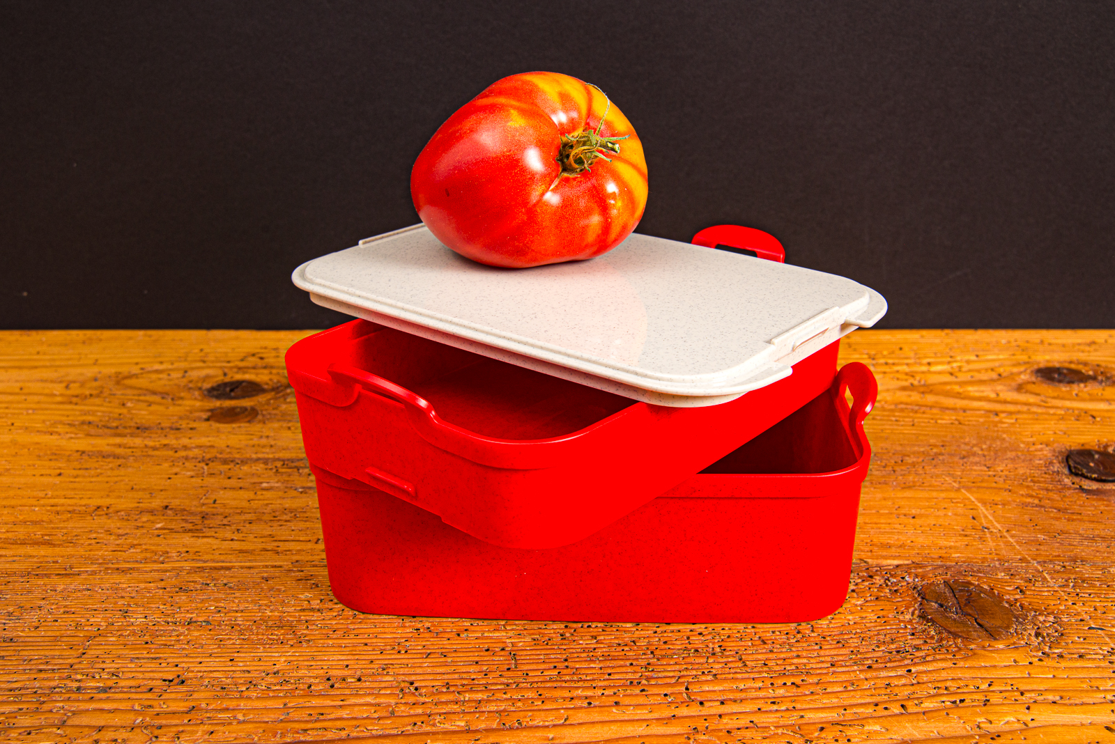 Rotes Koziol Lunchbox Set Stakk mit Logo bedruckt und Apfel als praktisches Merch f&uuml;r unterwegs.