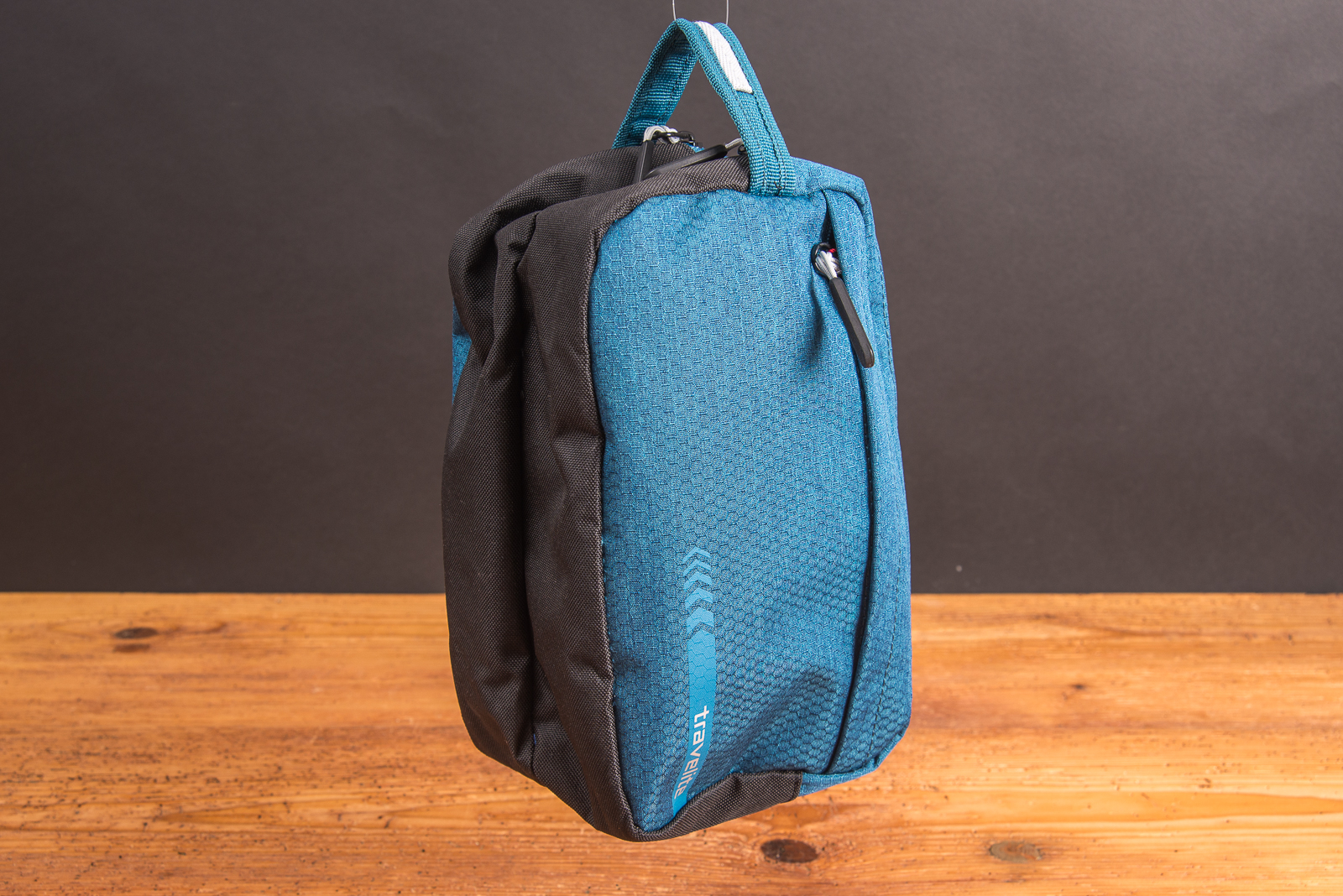 Travelite Kulturtasche Kick Off als Werbegeschenk &ndash; langlebig, modern und mit Ihrem Firmenlogo veredelbar.