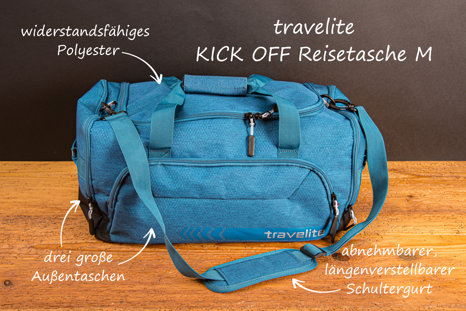Travelite Kick Off Reisetasche M mit Logo &ndash; strapazierf&auml;hige Reisetasche als Werbegeschenk mit Schultergurt und Au&szlig;entaschen.