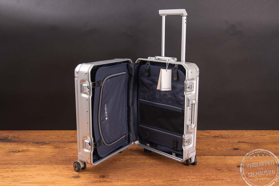 Travelite Aluminium-Trolley ge&ouml;ffnet &ndash; hochwertiger Businesskoffer mit Rollen und TSA-Schloss als exklusiver Werbeartikel mit Logo f&uuml;r Mitarbeiter und Gesch&auml;ftsreisen.