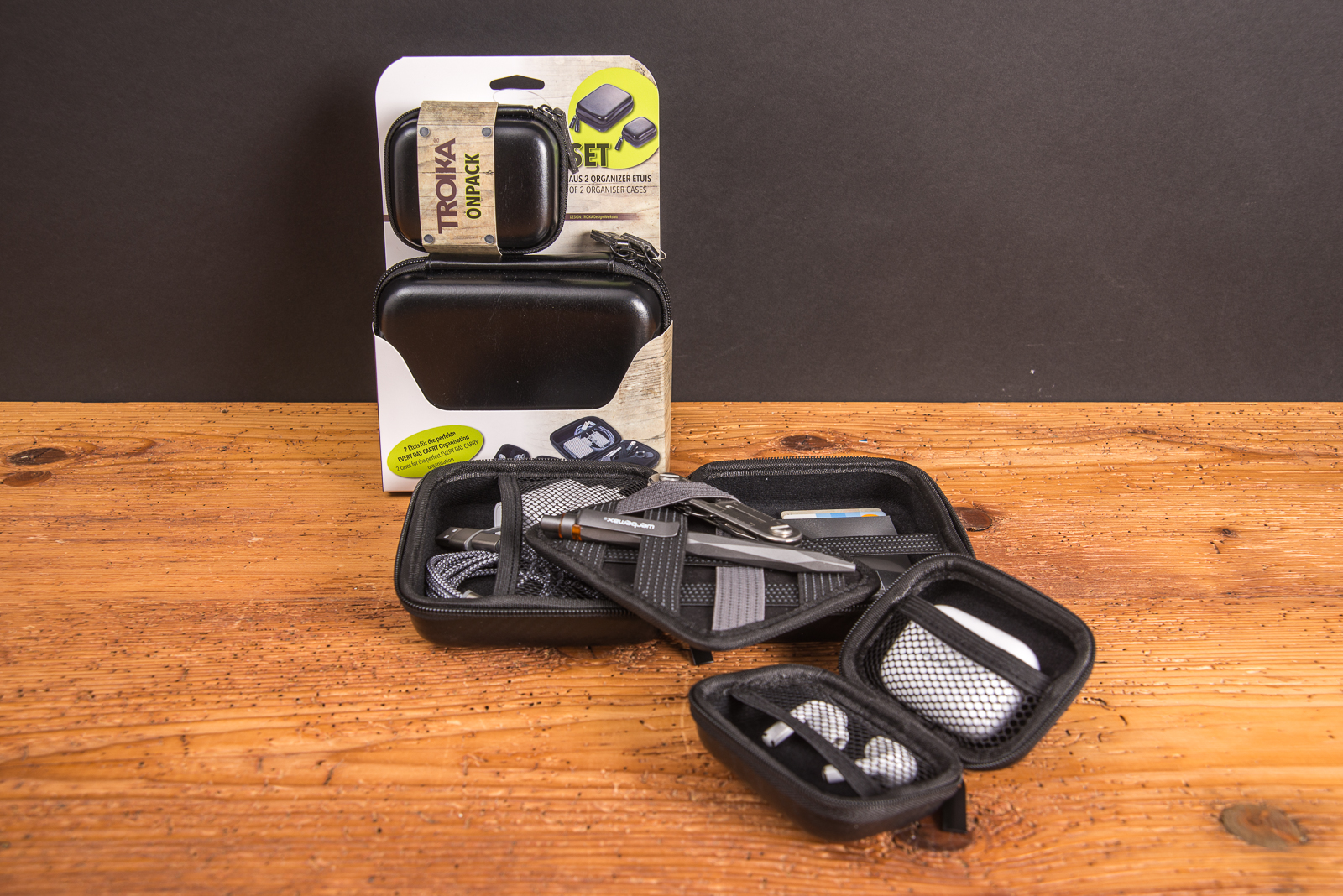 TROIKA Organizer-Etui Set Onpack als hochwertiger Kabel Organizer mit Rei&szlig;verschluss &ndash; perfektes Werbegeschenk f&uuml;r Technik und Reisen.