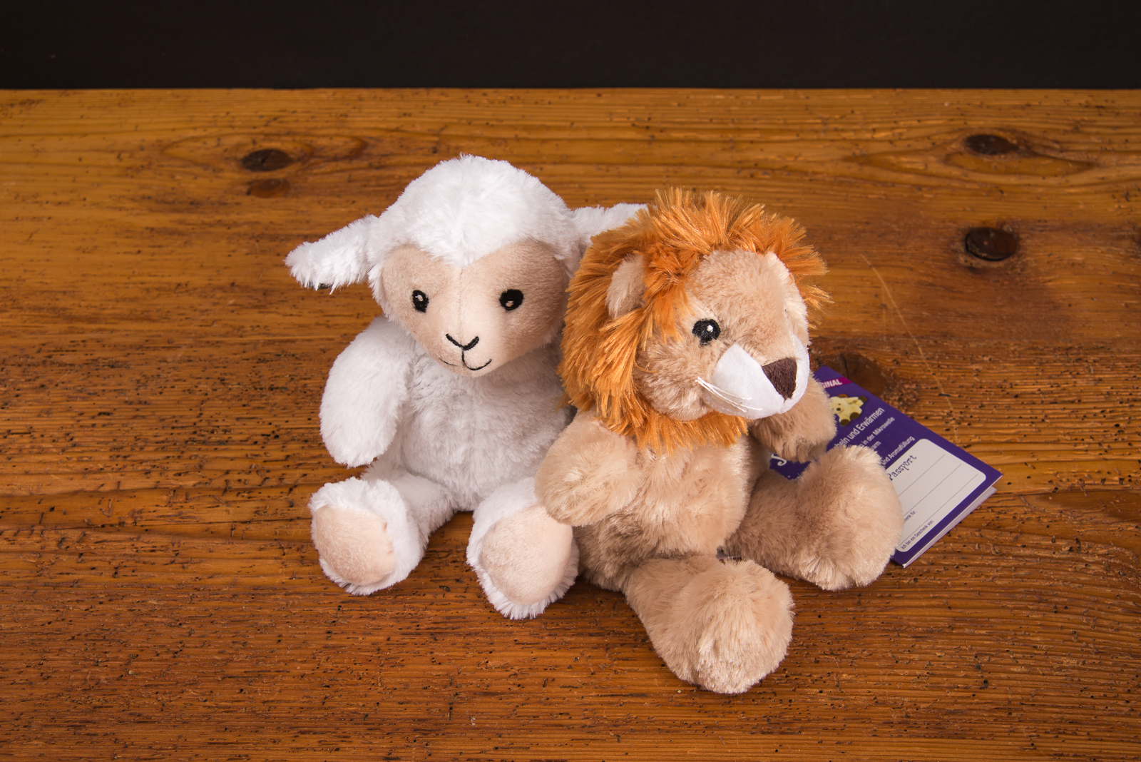 Habibi Plush W&auml;rmekuscheltiere Schaf und L&ouml;we &ndash; weiche Hirsekissen Werbegeschenke f&uuml;r Kinder und Erwachsene