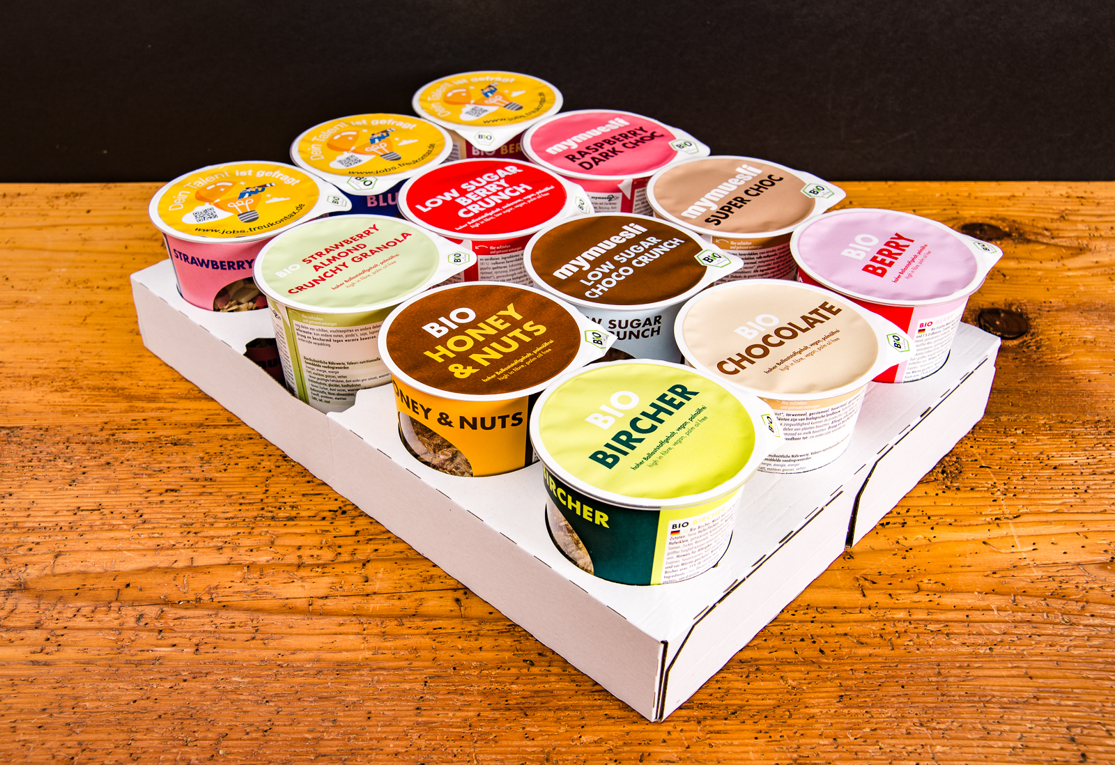 mymuesli M&uuml;sli to go Becher im Tray &ndash; ideal f&uuml;r B&uuml;roaktionen und Giveaways.