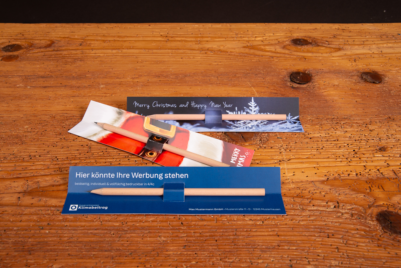 Bleistift Werbeartikel aus Naturholz im individuell bedruckbaren Mailing-Karton f&uuml;r kreative Werbeaktionen.