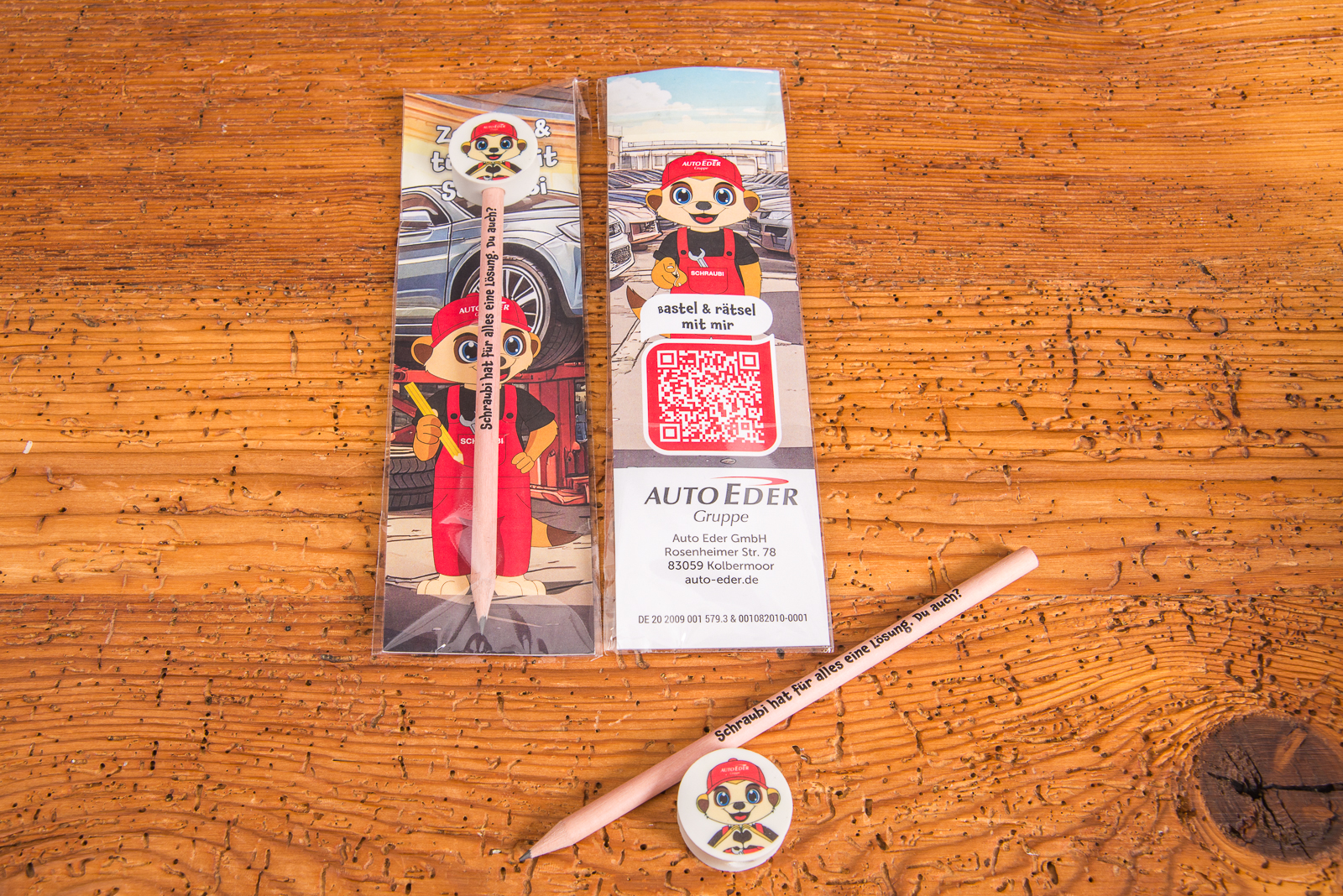 Aufsteckradierer individuell mit Bleistift und bedruckter Verpackung als kreatives Werbegeschenk f&uuml;r Kinder im Autohaus-Design.