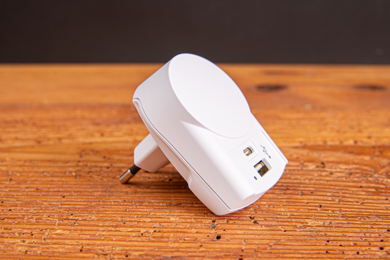 SKROSS PRO+USB Ladeger&auml;t mit USB-A- und USB-C-Anschluss &ndash; flexibles Zubeh&ouml;r f&uuml;r moderne Travel- und Business-Anwendungen.