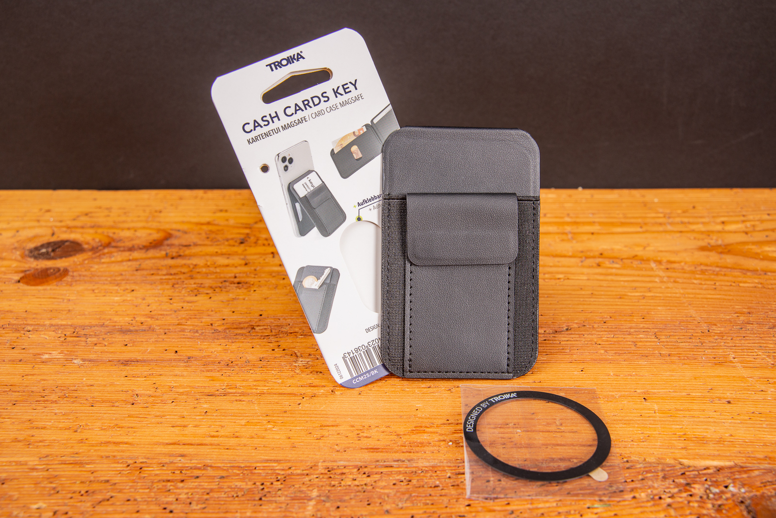 Kartenetui TROIKA CASH CARDS KEY mit Geldscheinfach &ndash; stilvolles Slim Wallet als hochwertiges Inventiv.