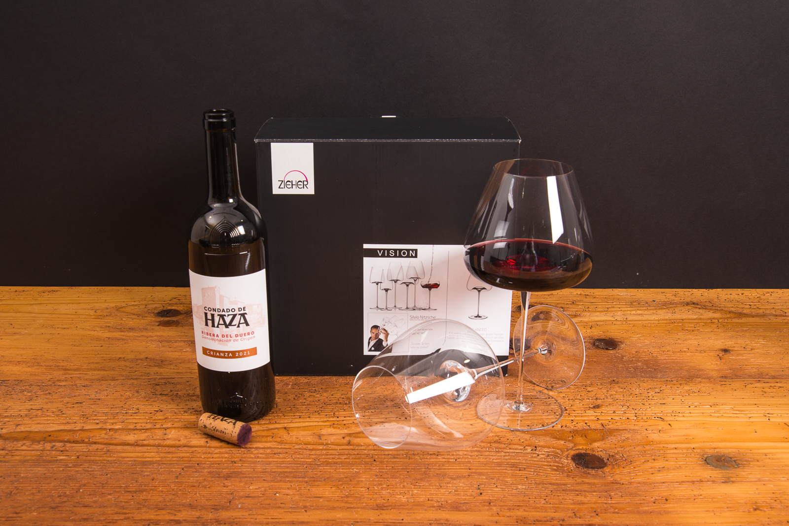 Weingl&auml;ser Set Zieher Vision mit Rotwein im Balanced-Glas als exklusives Geschenk f&uuml;r Weinliebhaber.