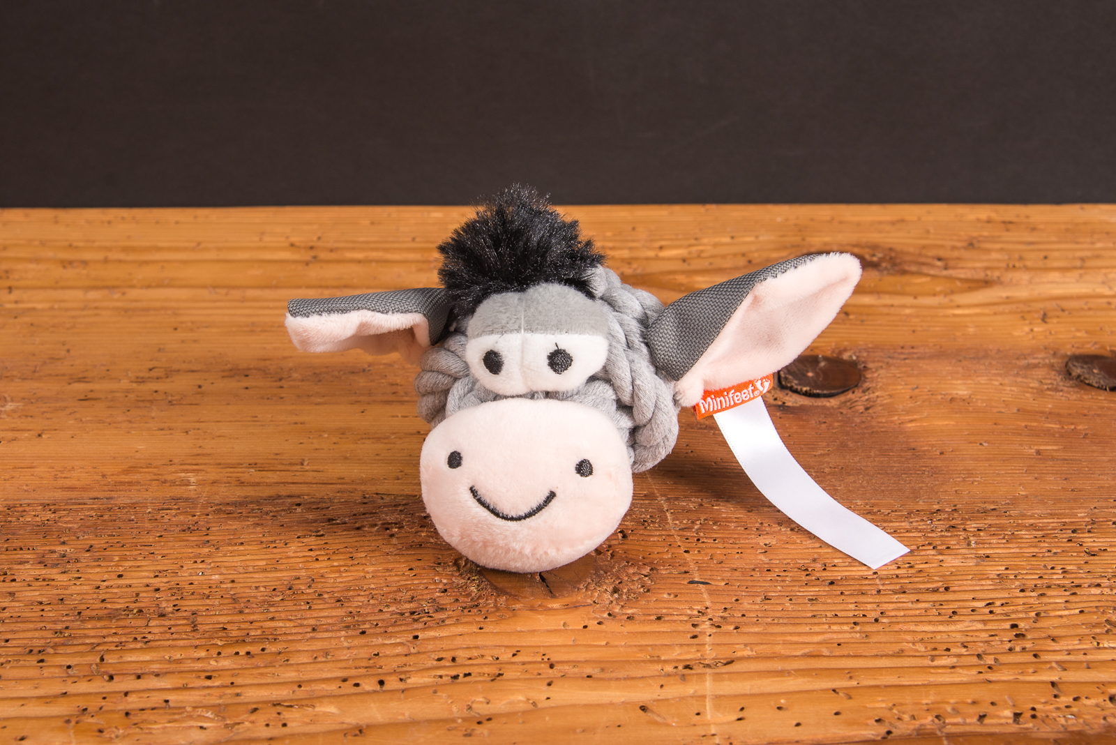 Hundespielzeug Knotentier als robustes Spielzeug f&uuml;r Hunde mit geknoteter Struktur und Werbefahne