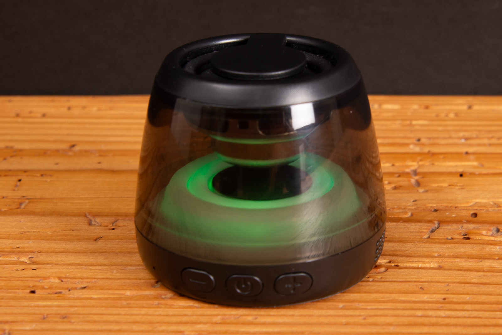 Bluetooth Lautsprecher mit LED Lichtshow &ndash; hochwertige Bluetooth Box als aufmerksamkeitsstarker Merch Artikel und Mitarbeitergeschenk