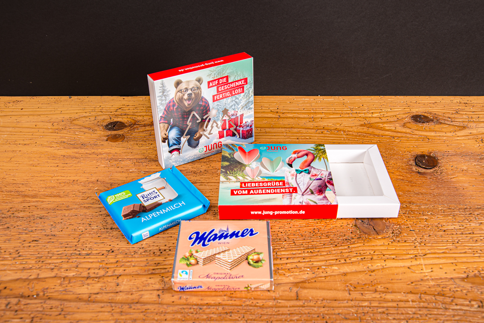 Werbegeschenke mit Schokolade in Pr&auml;sentbox mit Ritter Sport oder Manner Waffeln, personalisierbare Geschenk Box mit Werbedruck