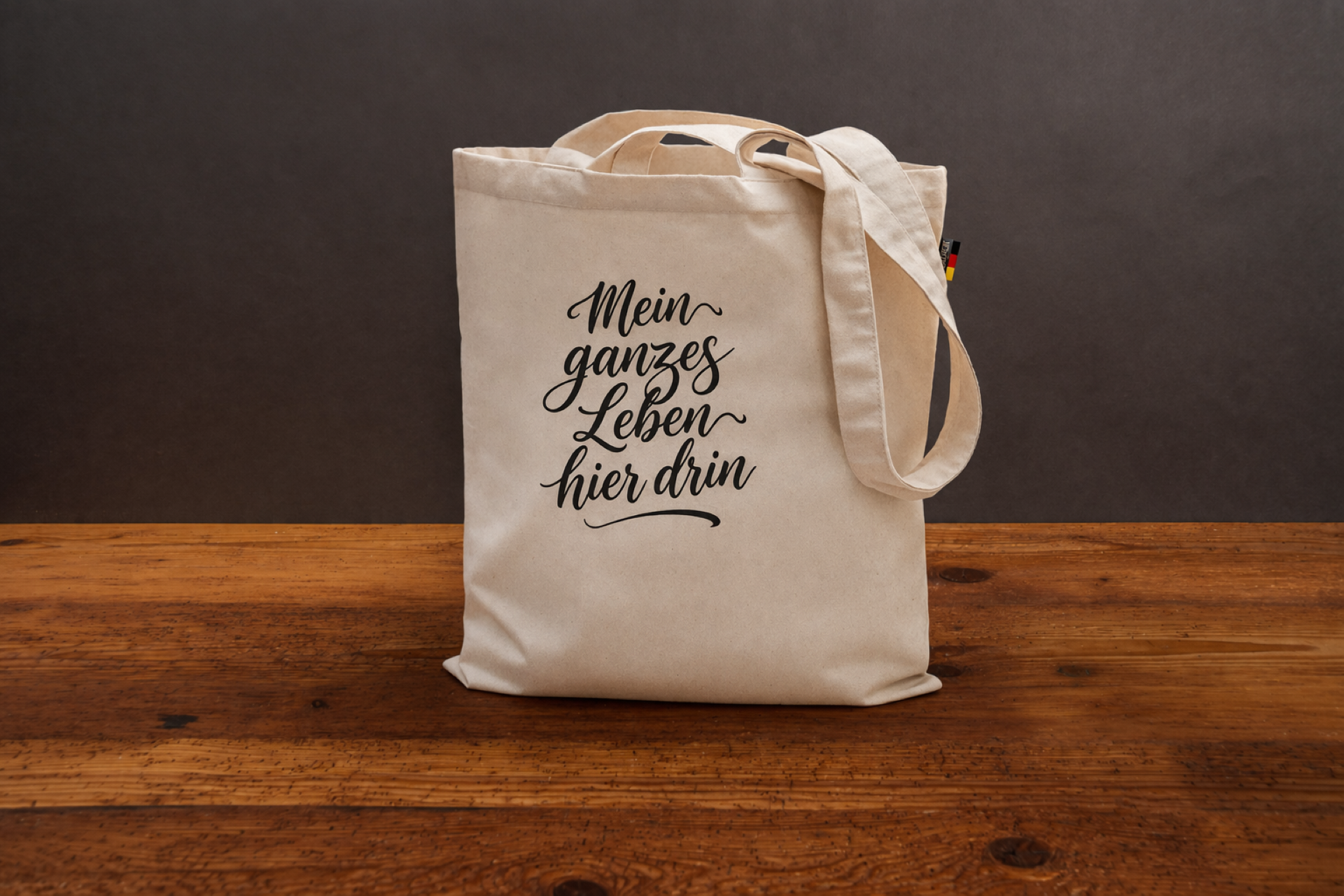 Baumwolltasche Tote Bag made in Germany als Werbegeschenk mit Aufdruck "Mein ganzes Lieben hier drin"