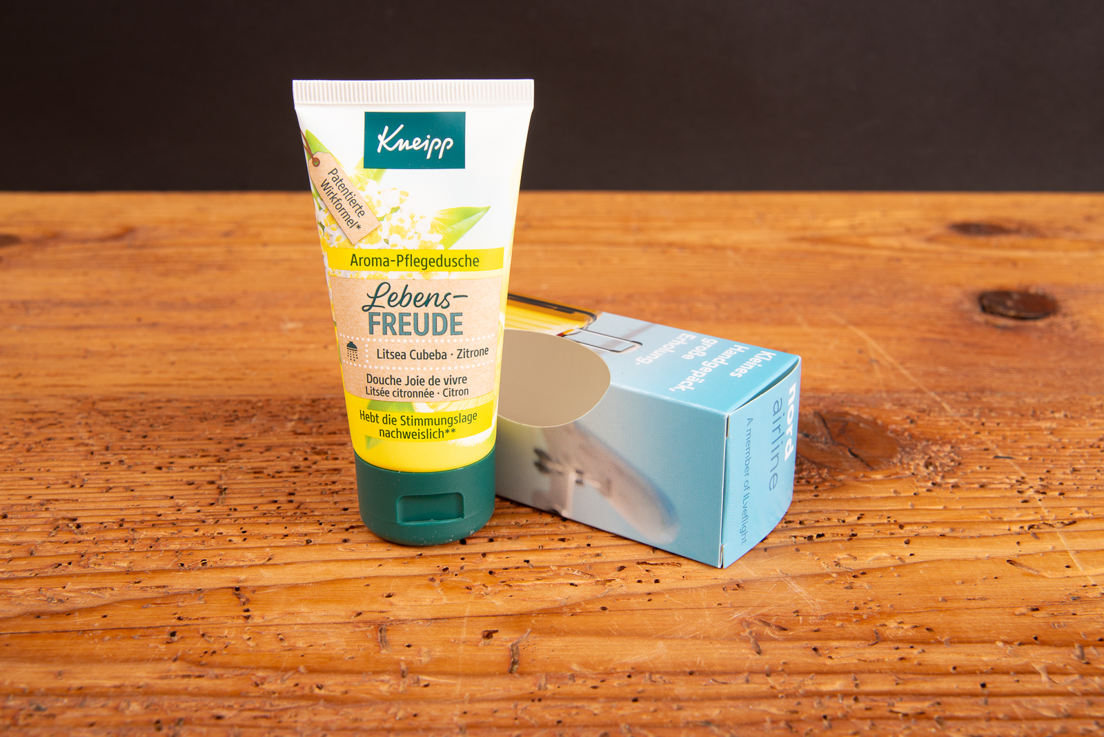 Kneipp Duschgel Lebensfreude mit individuell bedruckter Kartonage als hochwertiges Werbegeschenk mit Logo