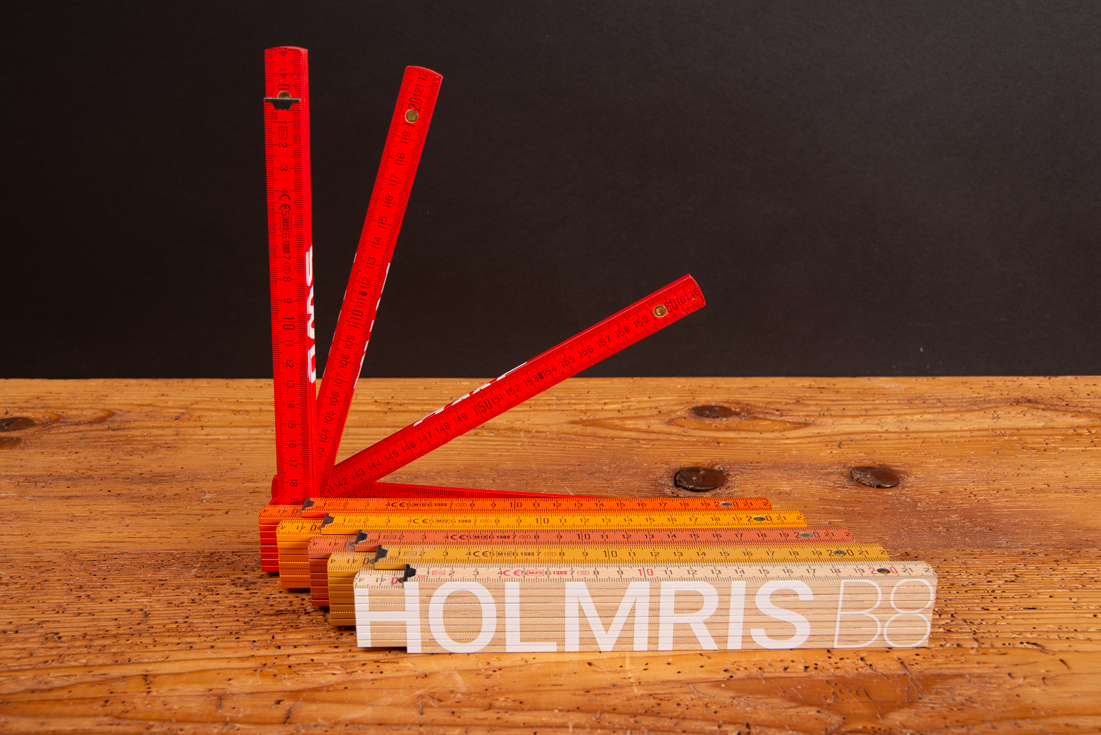 Zollstock mit Logo bedrucken &ndash; roter Gliederma&szlig;stab als Werbeartikel f&uuml;r Handwerk und Baugewerbe