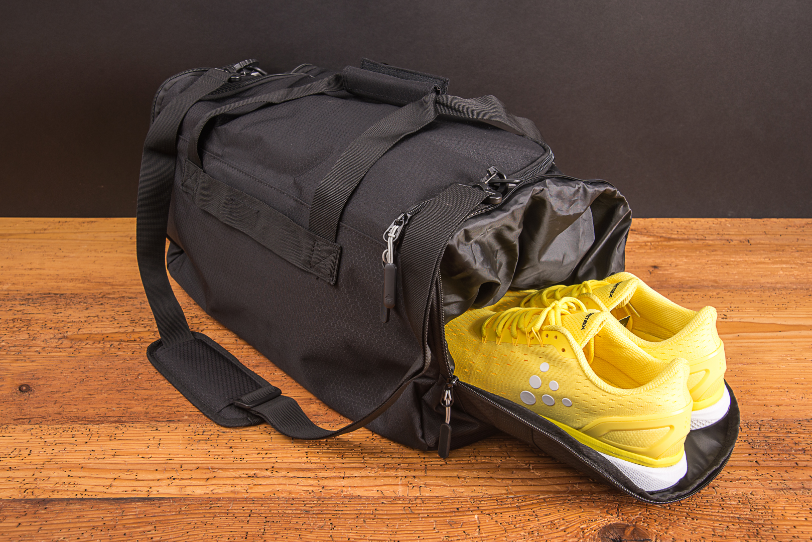 Detailansicht Travelite Reisetasche KICK OFF mit integriertem Schuhfach f&uuml;r Sport und Reisen.