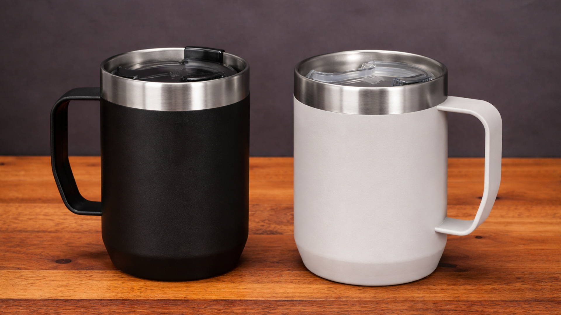 Stanley Becher schwarz und wei&szlig; aus Edelstahl mit individueller Gravur als moderner Werbeartikel