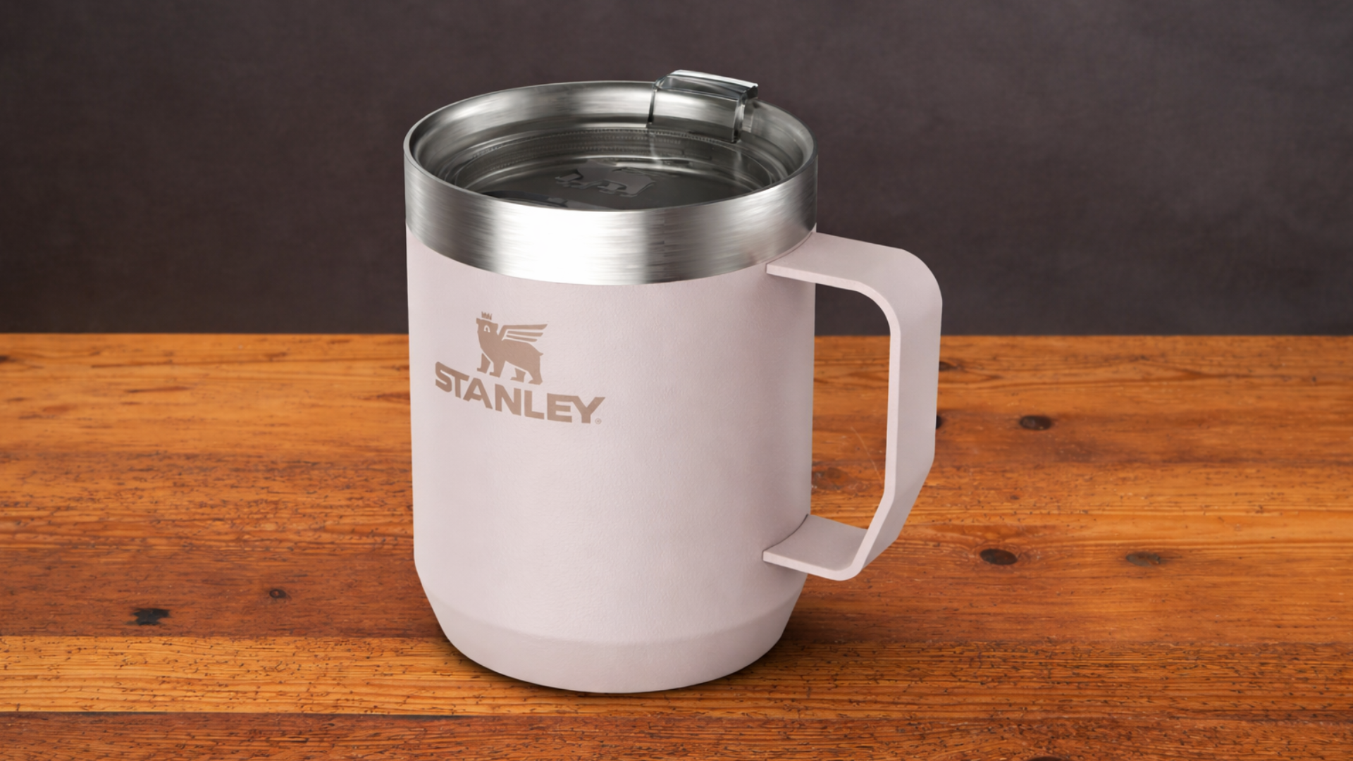 Stanley Becher in Pastellfarben mit Gravur als besonderes Geschenk und Werbeartikel f&uuml;r Kunden