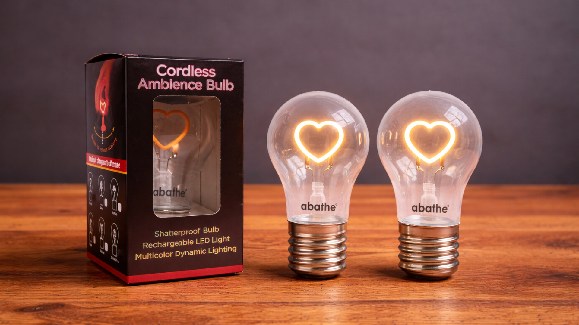 Leuchtende Tischlampe in Gl&uuml;hbirnenform mit Herzdesign als hochwertiges Giveaway mit Logo f&uuml;r starke Markenwirkung