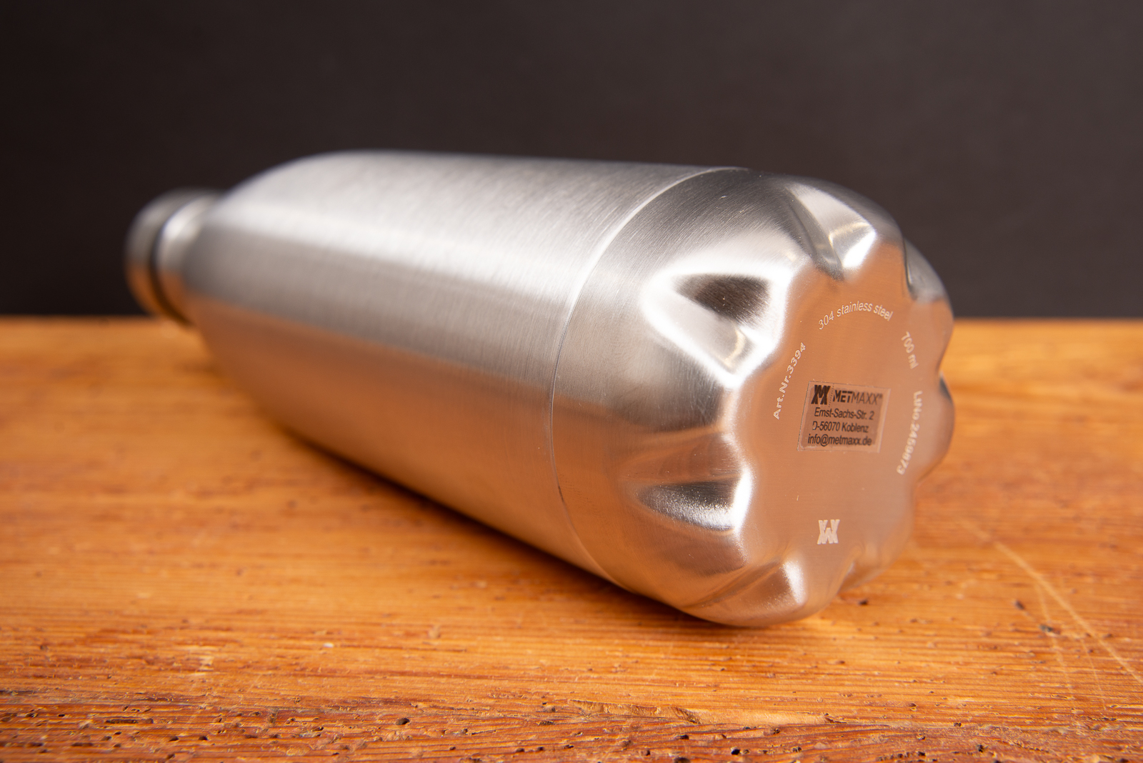 Unterseite der Edelstahl Trinkflasche PowerSteel robust verarbeitet langlebiger Werbeartikel