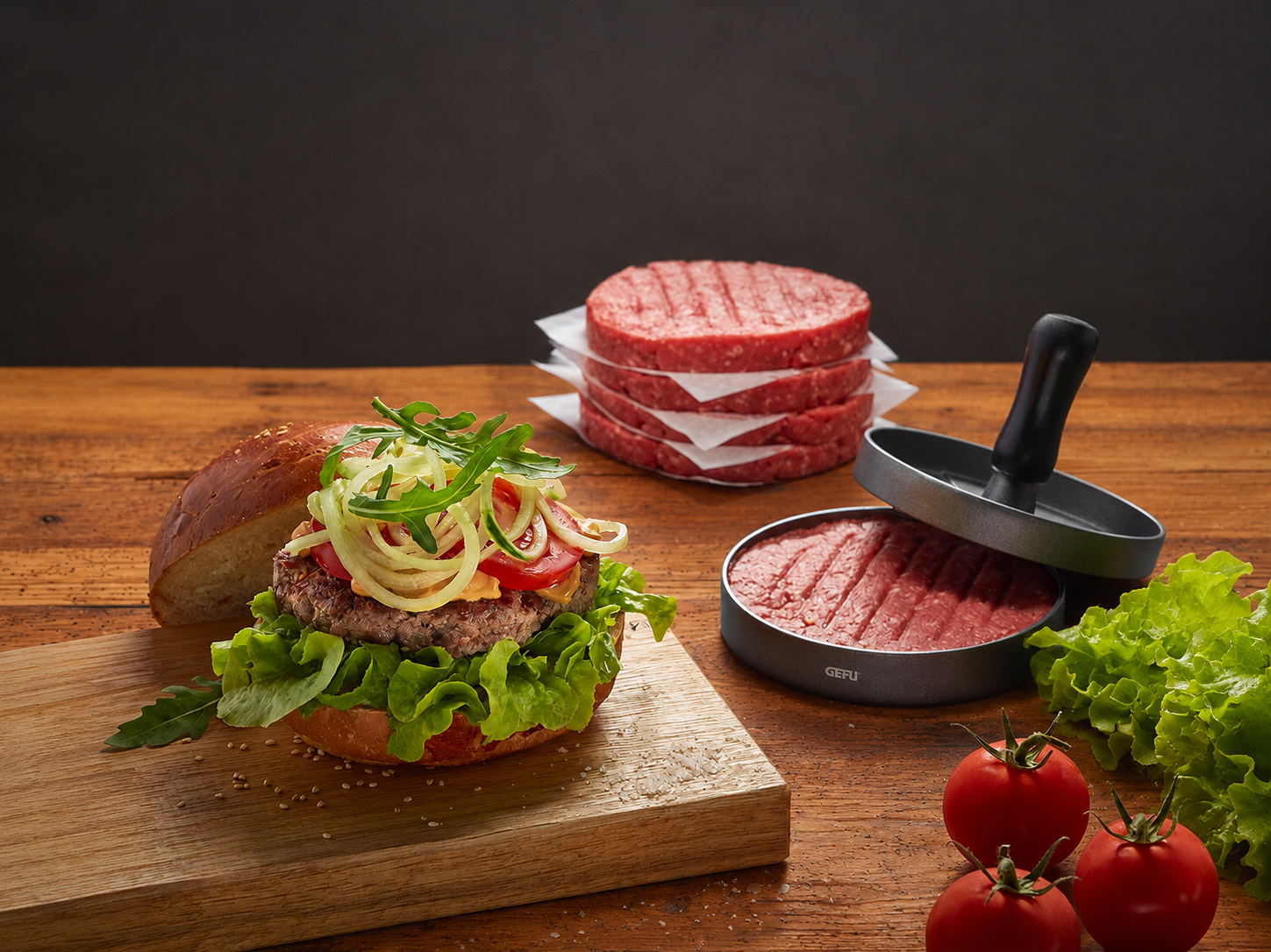 GEFU Burgerpresse f&uuml;r schmackhafte Burgerpatties in 2 Gr&ouml;&szlig;en. Mit Logo