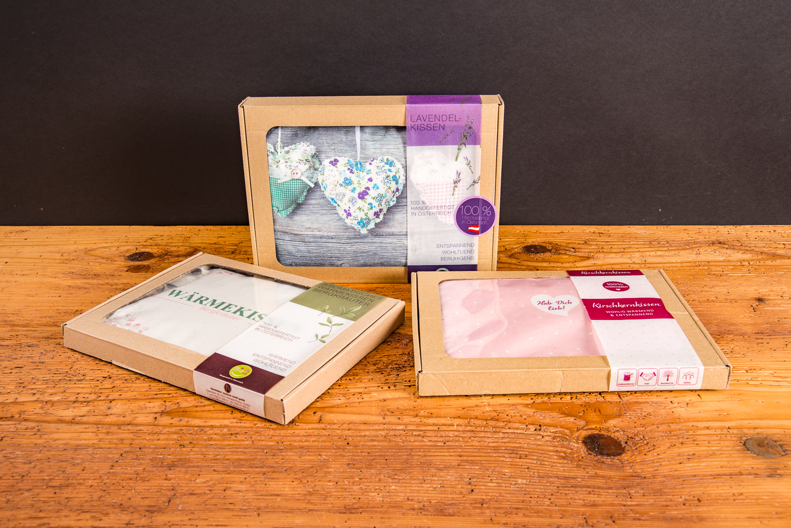 Handgefertigte Duft- und W&auml;rmekissen mit individueller Bedruckung, verschiedene F&uuml;llungen und hochwertige Geschenkverpackung aus Naturmaterialien