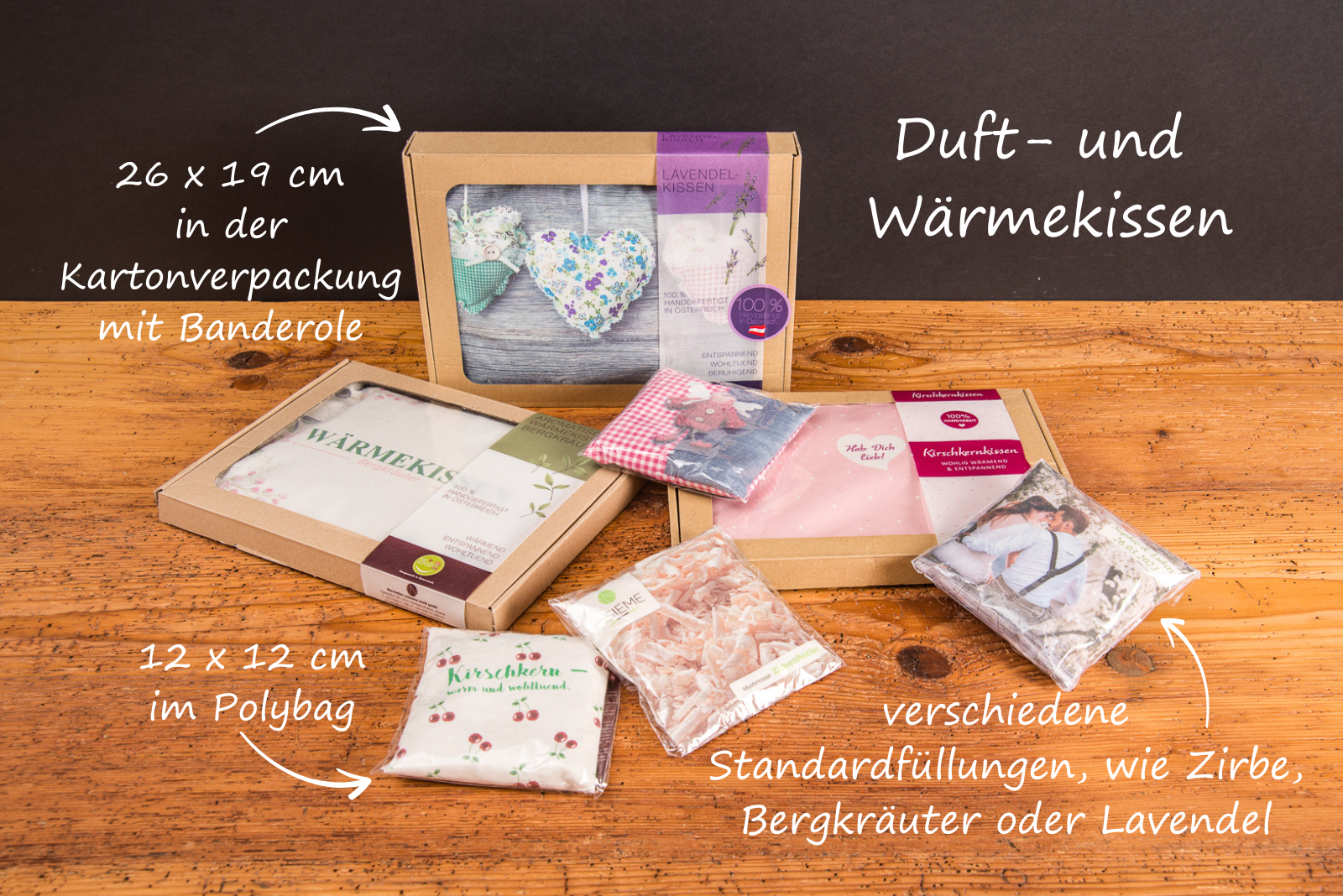 &Uuml;bersicht verschiedener Duft- und W&auml;rmekissen inklusive Verpackung, Gr&ouml;&szlig;enangaben und unterschiedlichen nat&uuml;rlichen F&uuml;llungen f&uuml;r personalisierte Werbegeschenke.